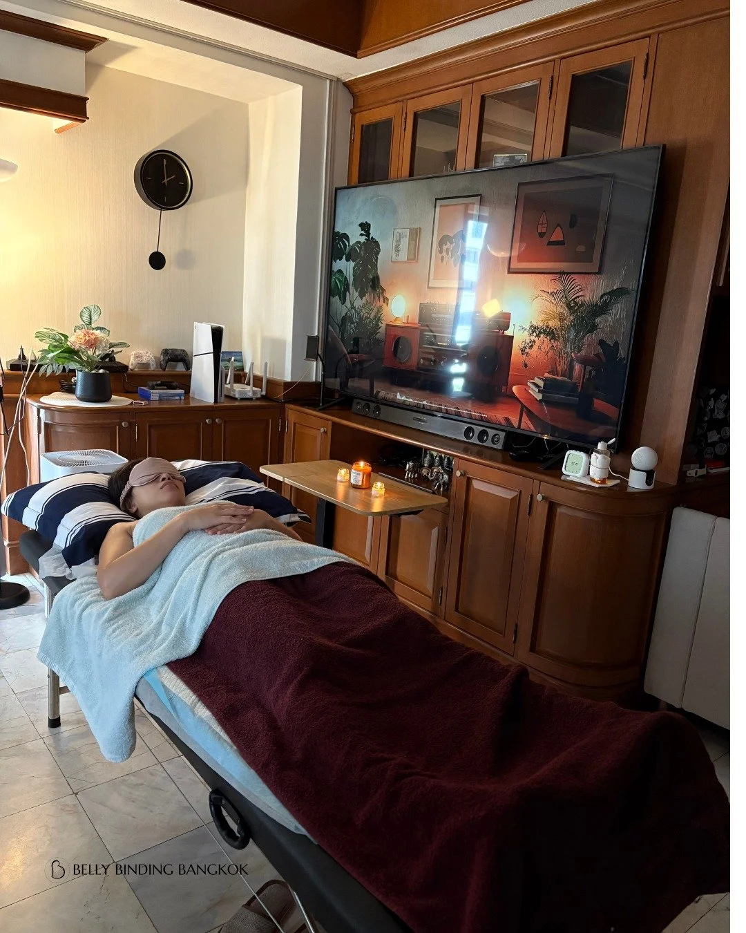 Always love walking into this calm, cozy space 🤍

This mama prepares her room every time &mdash; dim lights, relaxing music, and a moment just for herself. Now 10 weeks postpartum and here for her second postpartum massage, it&rsquo;s so special to 