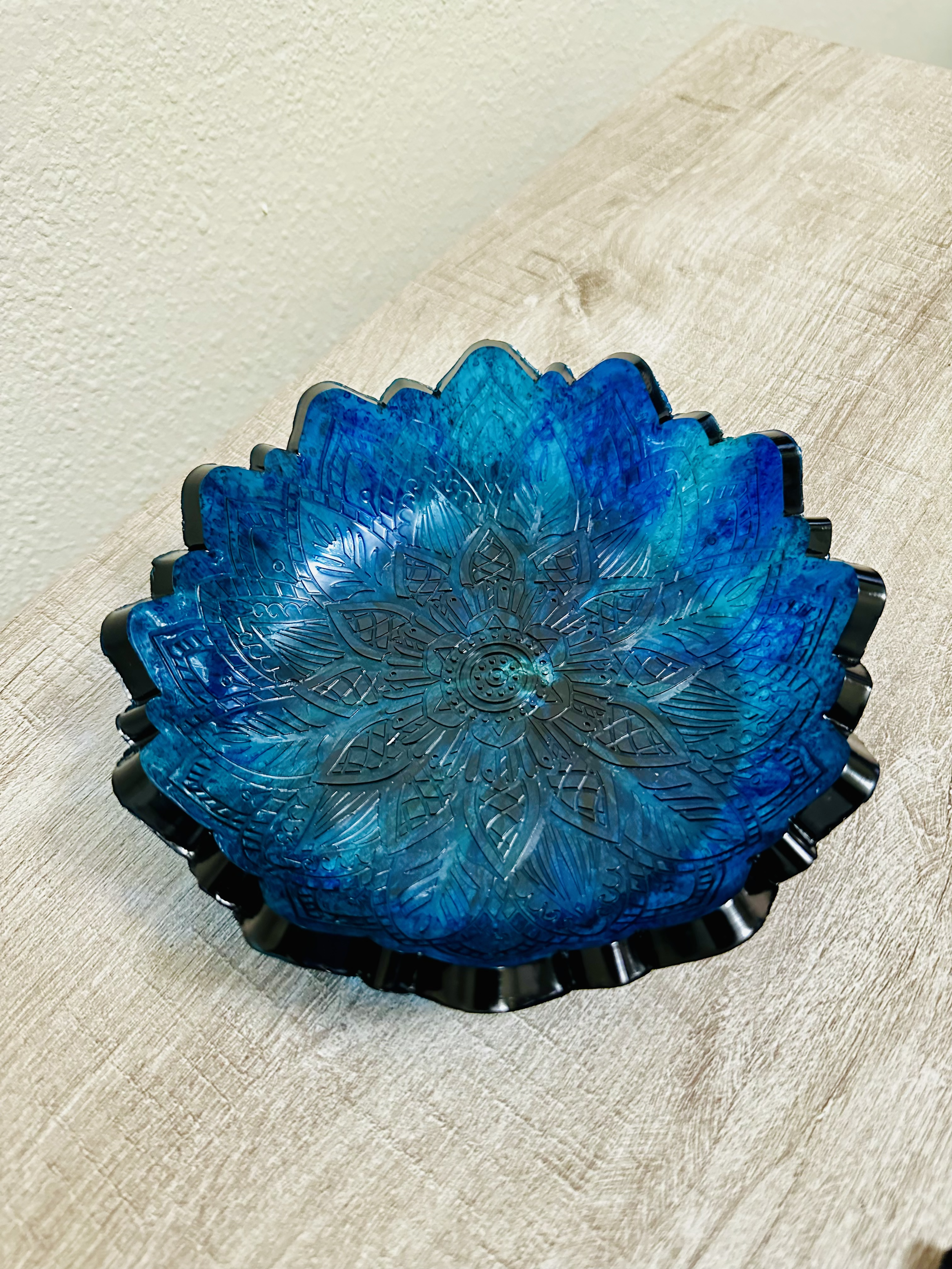 7" Mandala Bowl – Deep Blue Elegance
