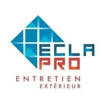 Logo de la société ECLA FRO, spécialisée dans l'entretien extérieur, avec un symbole géométrique bleu et le nom en lettres bleues et rouges.