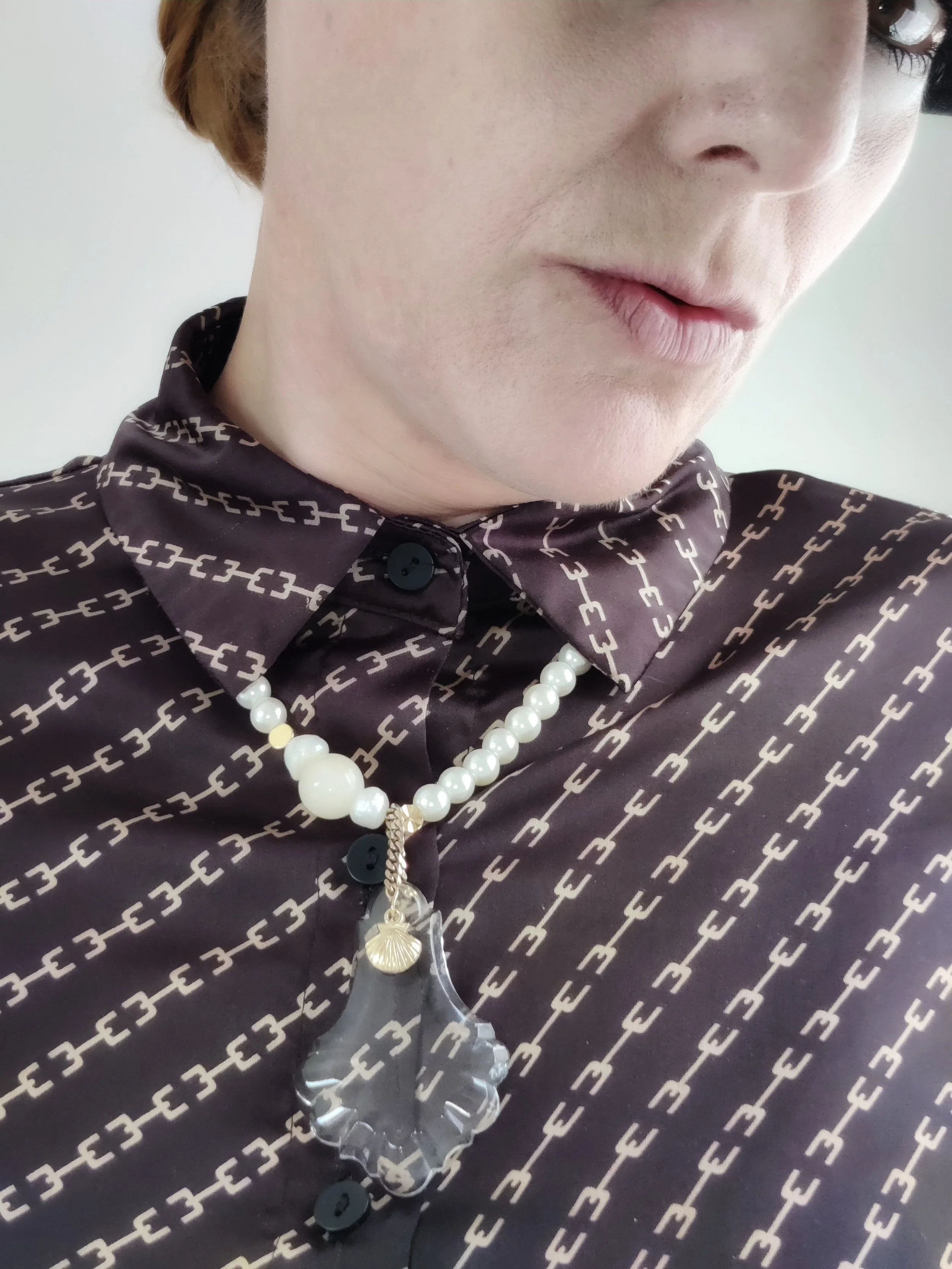 Vintage Chandelier Glass Pearl Necklace_3.jpeg