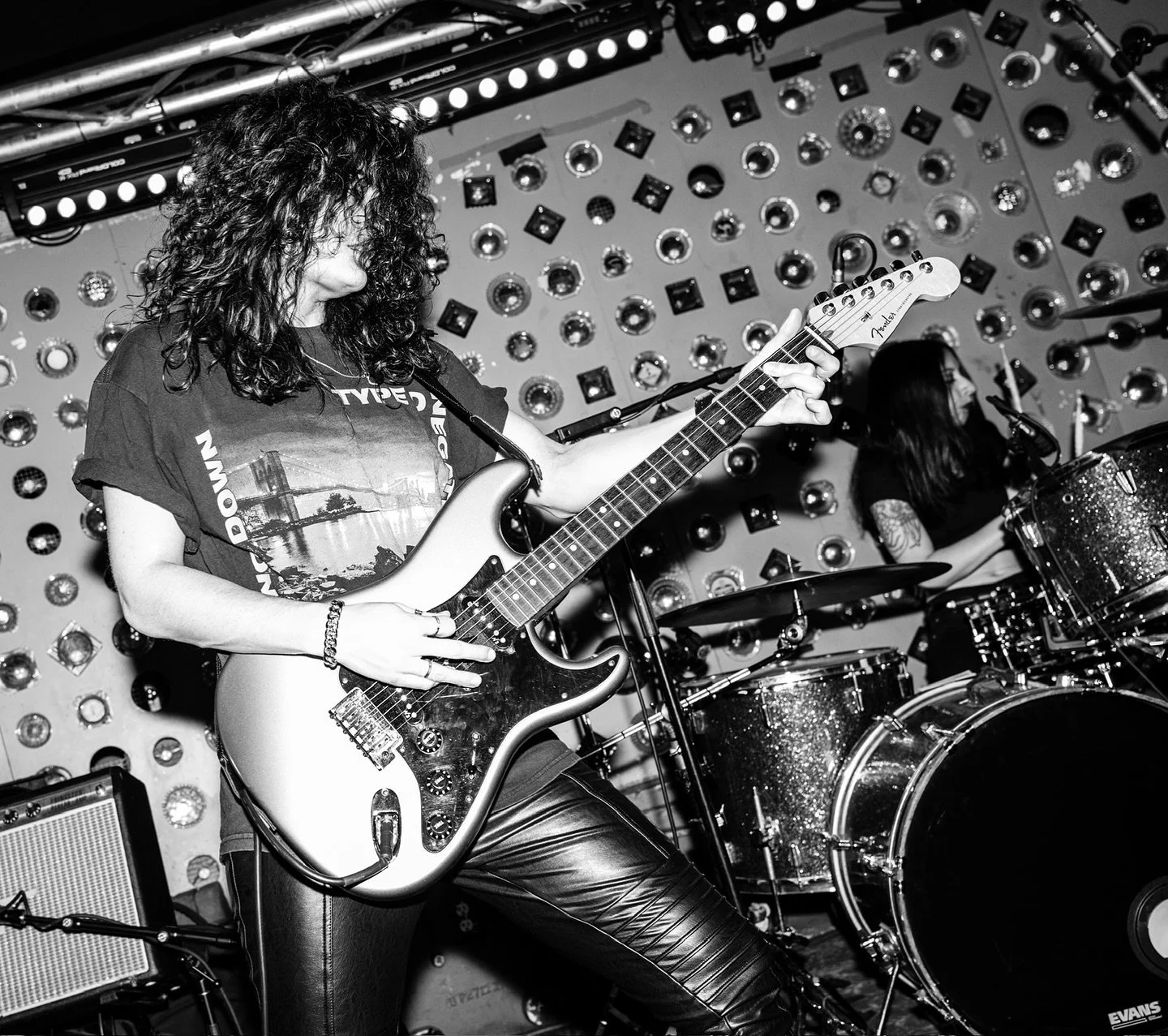 Playing a FREE show TONIGHT at @petshopjc w/ @lapecheband and @freezingcoldband! Hosted by Jersey City giant @lookatmyrecords_. Doors at 7. See u in the pit!
📷 @sawjello