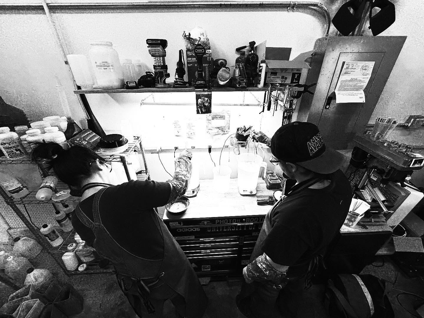 Mixing up our b&amp;w photo chemical recipes. Photo Bang now has more cooks in the kitchen. 🍳 🧪 📸 

#photobooth #analog #analogphotobooth #chemistry #madeindenver #dipanddunk #analogue