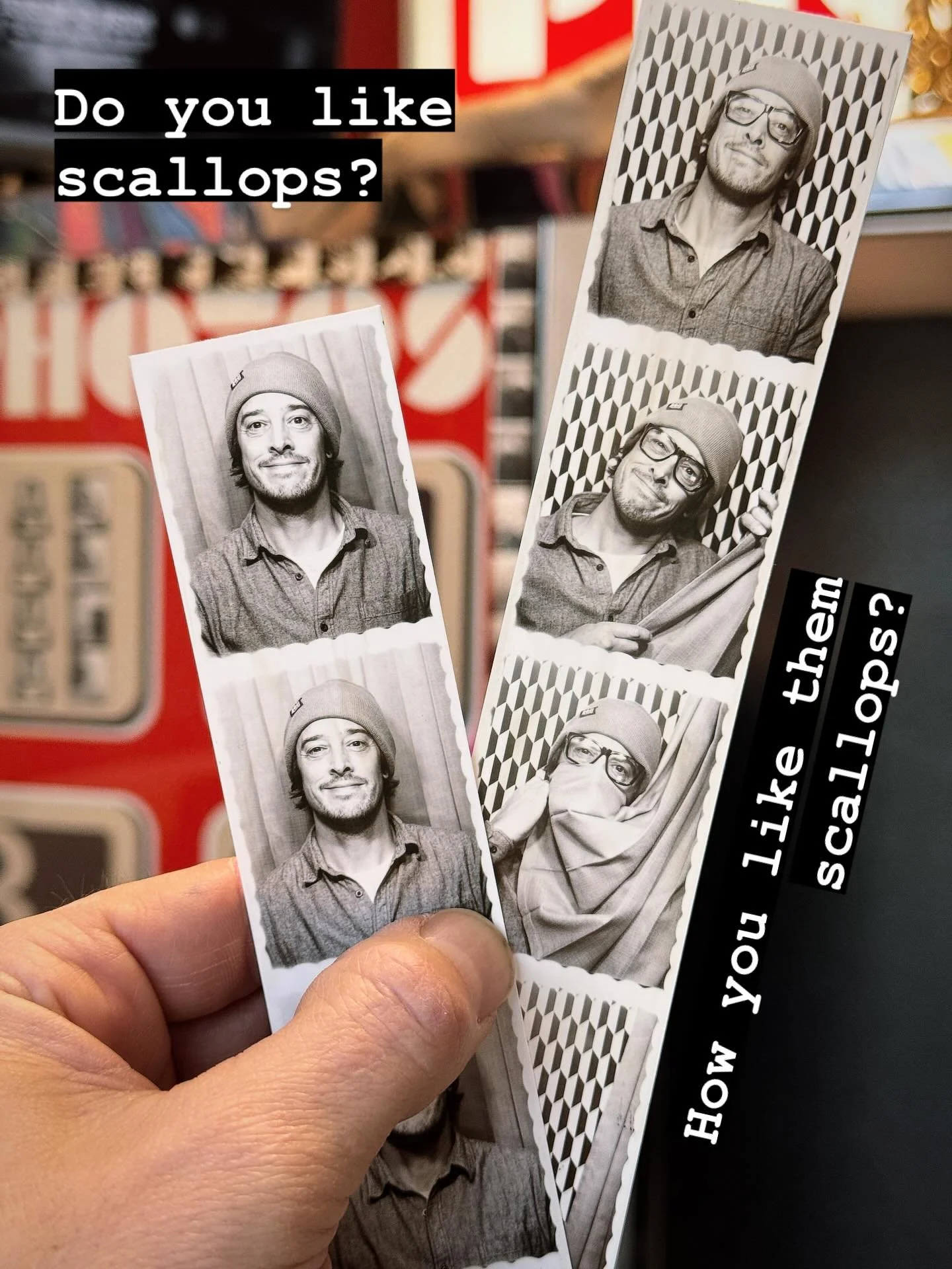 Scalloped photostrips at @mutinycomicsandcoffee &hellip; available now for your one of a kind portrait!

More January photobooth surprises coming soon.

#photobooth #analogphotobooth #vintagephotobooth #mutinyphotobooth #photostrip