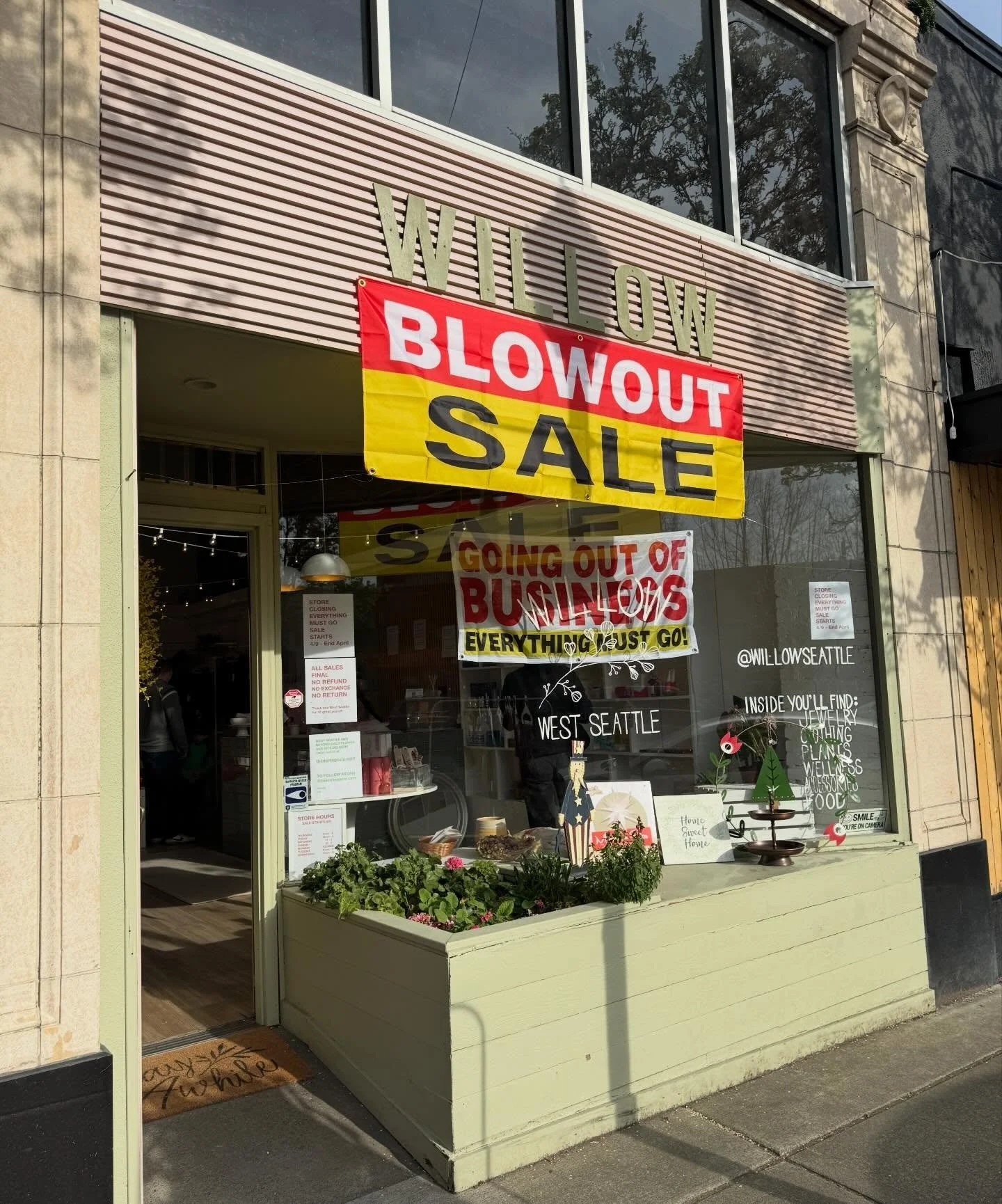 It&rsquo;s Saturday, aka the perfect day to support local 💛 Swing by @willowseattle for their closing sale, everything must go. Shop small, show some love, and don&rsquo;t miss your chance to grab something special ✨

#willowseattle #westseattle #sh