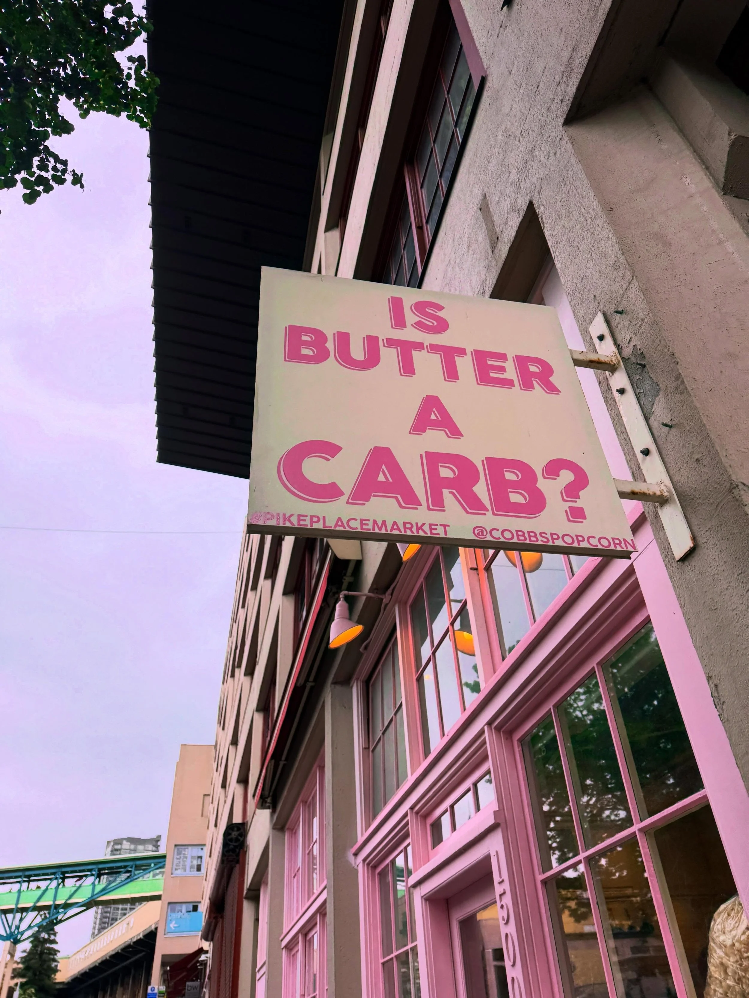 I have always loved the🍿@cobbspopcorn 🧈 sign in downtown Seattle, I finally got a picture 😍 🧈 #cobbspopcorn #isbutteracarb #butterbutter