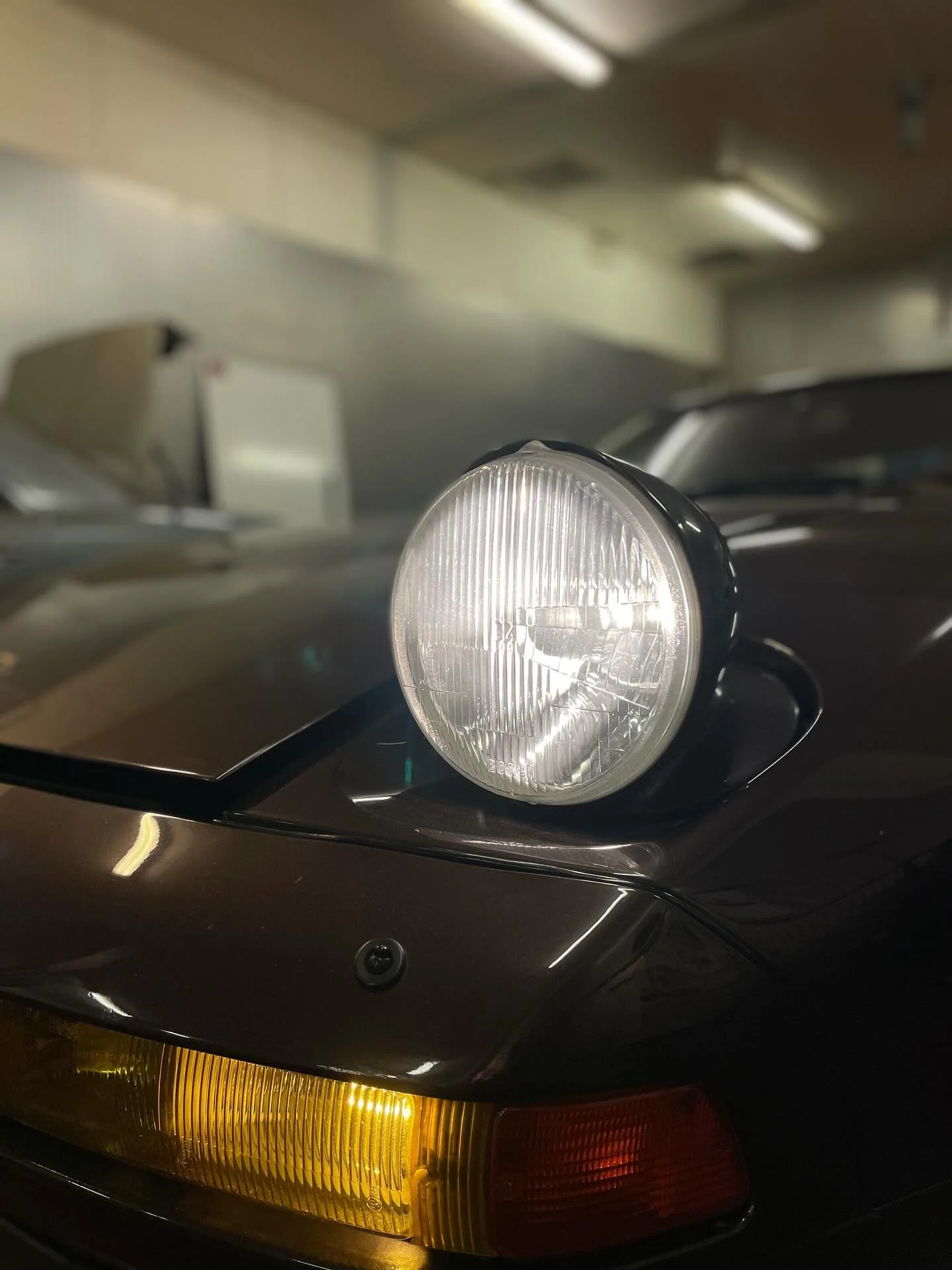 Deze Porsche 928 4S had wat moeite met schakelen — geen paniek, wij schakelen meteen een versnelling hoger. π§βοΈ Tijd om die V8 weer soepel door de versnellingen te laten glijden.
#porsche928 #9284s #porsche #v8power #germanclassic #porschepas