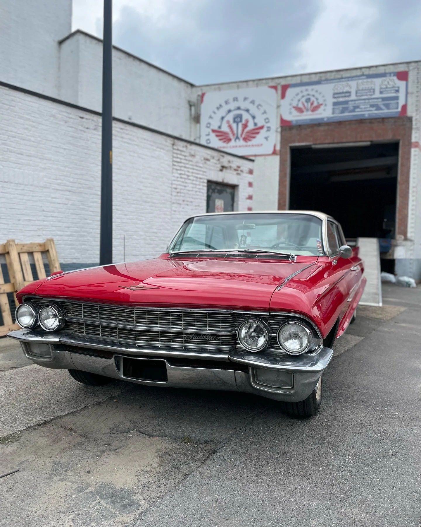 πβ¨ American legend, repaired with passion.
At The Oldtimer Factory, we bring icons like this Cadillac back to life. β€οΈ
#theoldtimerfactory #classiccarrestoration #cadillac #oldtimer