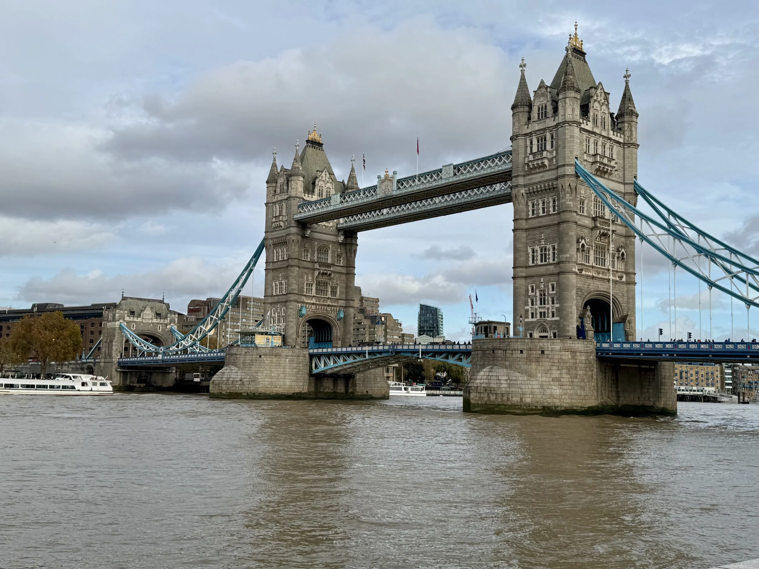 Our Favorite Day Tours From London (Plus the Best Tours In the City)