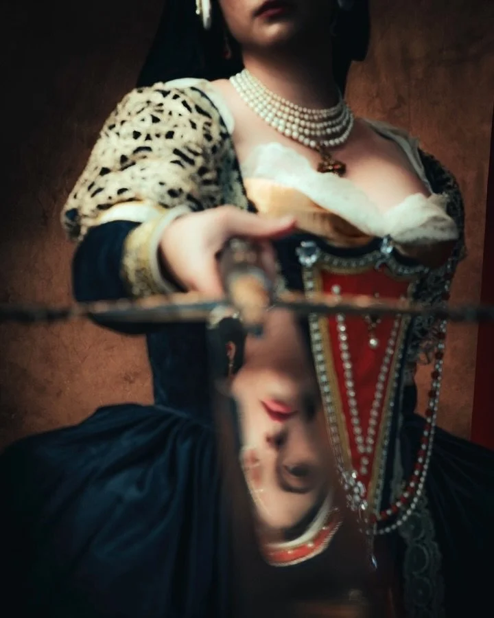 So you wanna talk about power? 

I feel invincible in these shots by @lauren.moult.on she&rsquo;s incredible ⚔️

Dress by me @atelier.arden.official 

#fantasy #fantasycore #fantasybooks #fantasycostume #historicalcostuming #historicalfashion #corset