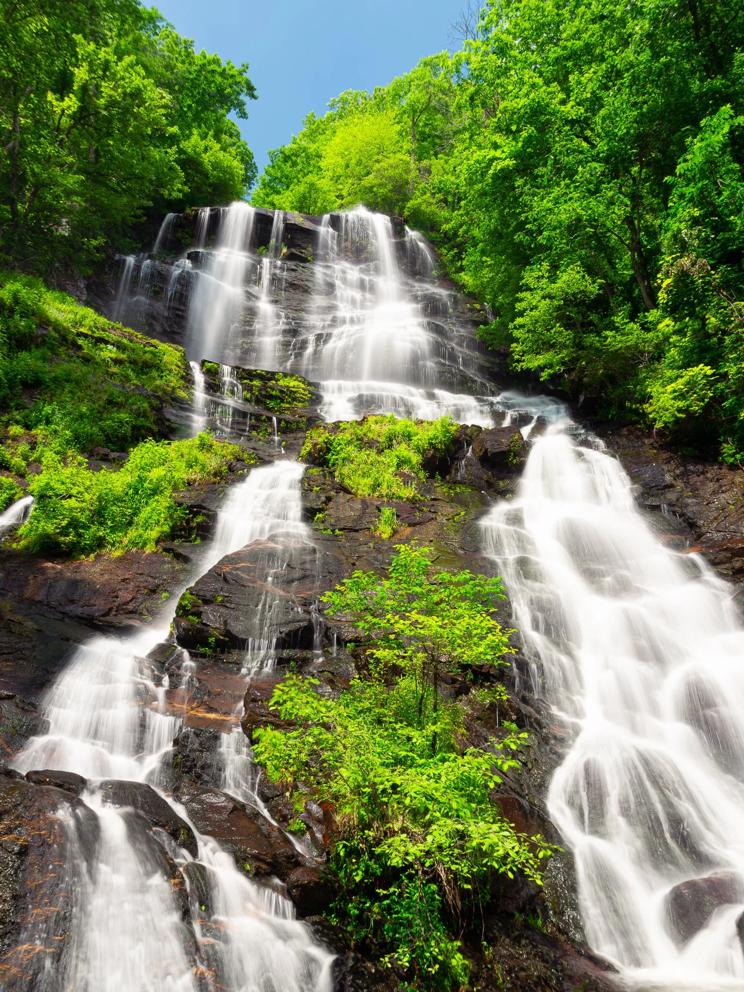 Amicaloloa Falls