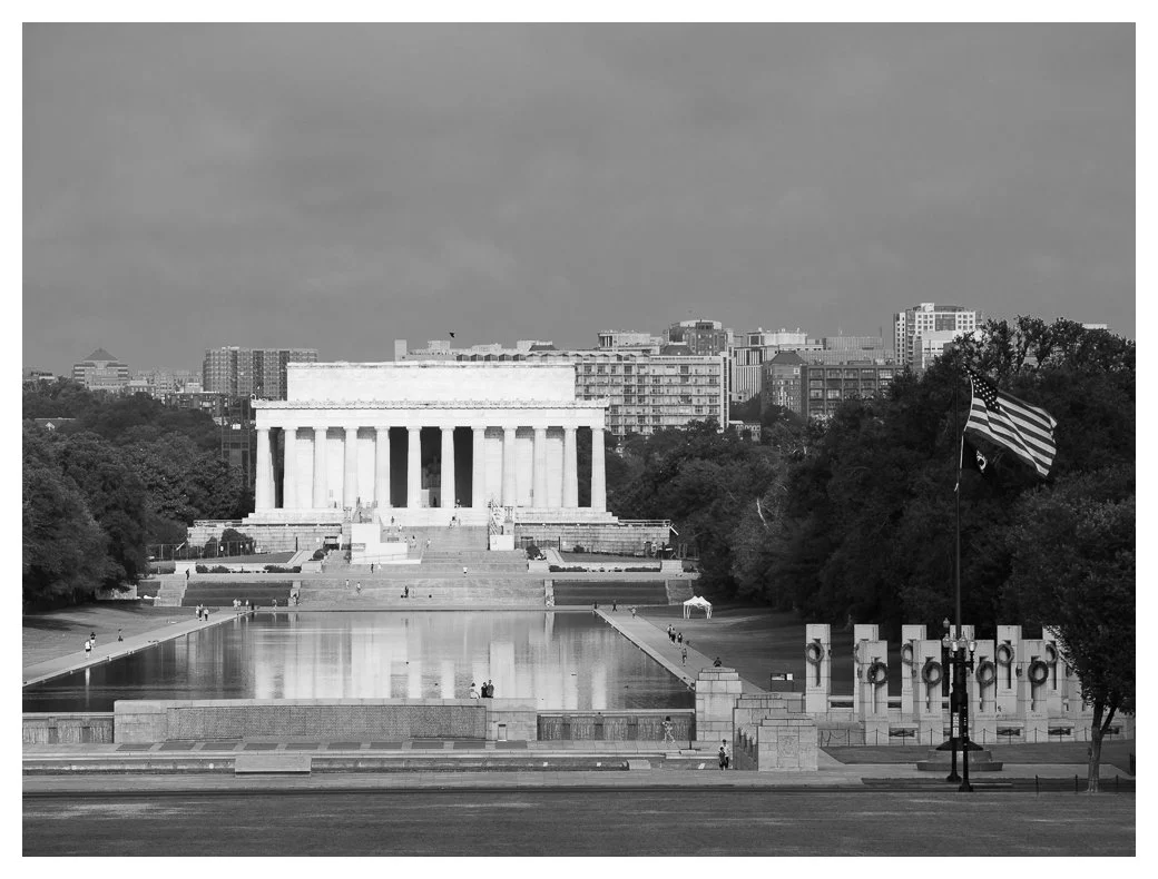 marathon-blog-post-20250727-Lincoln Memorial Monochrome.jpg
