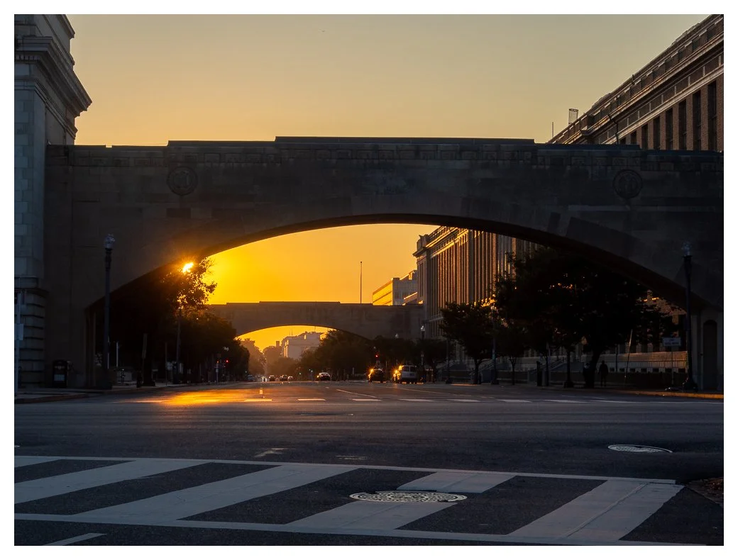 marathon-blog-post-20250913-Dawn on Independence Avenue .jpg
