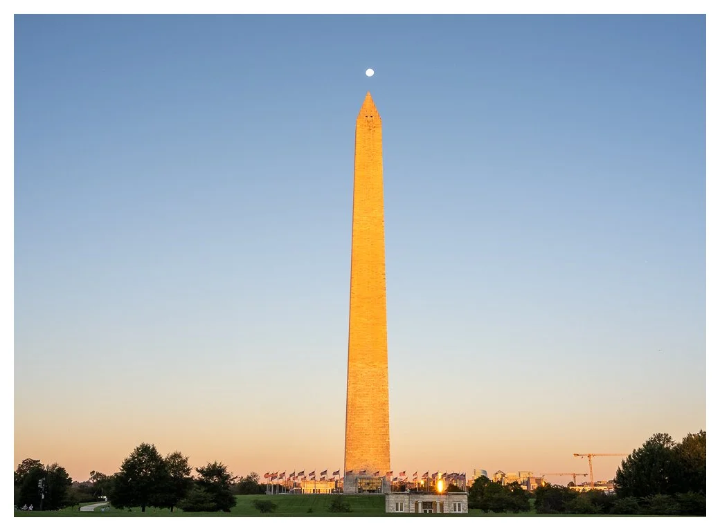marathon-blog-post-20251009-Dawn light and moon over Washington monument .jpg
