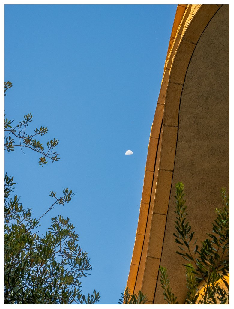 marathon-blog-post-20250913-Moon and Native American History Museum.jpg