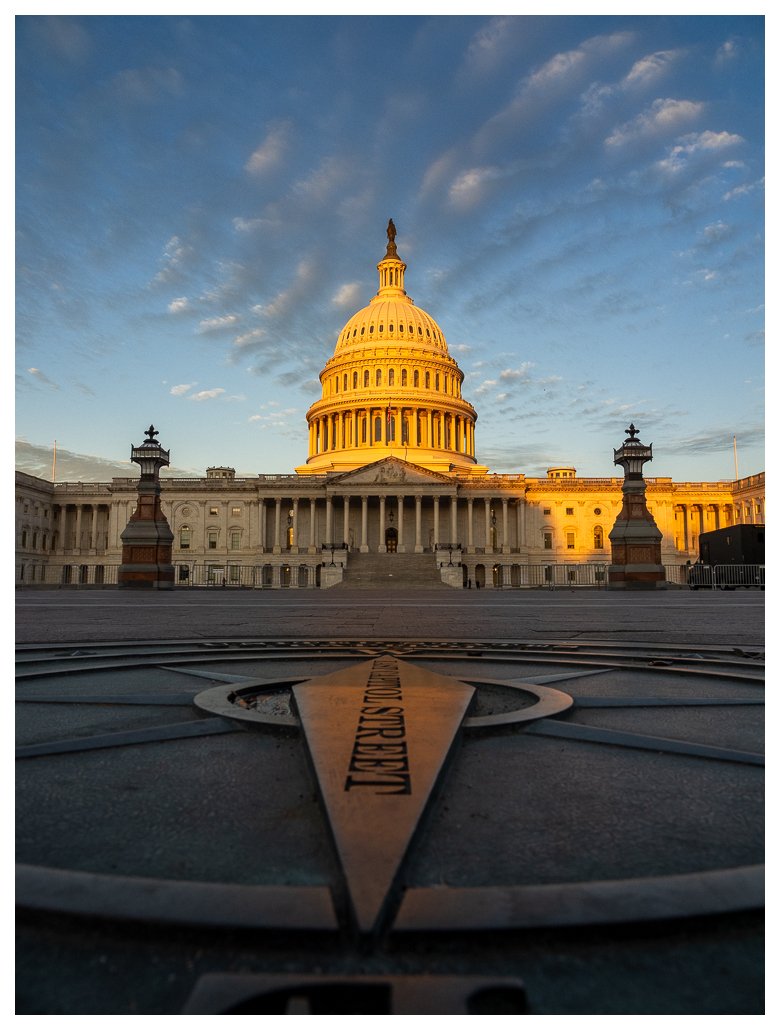 marathon-blog-post-20251015-Dawn light on Capitol, vertical.jpg