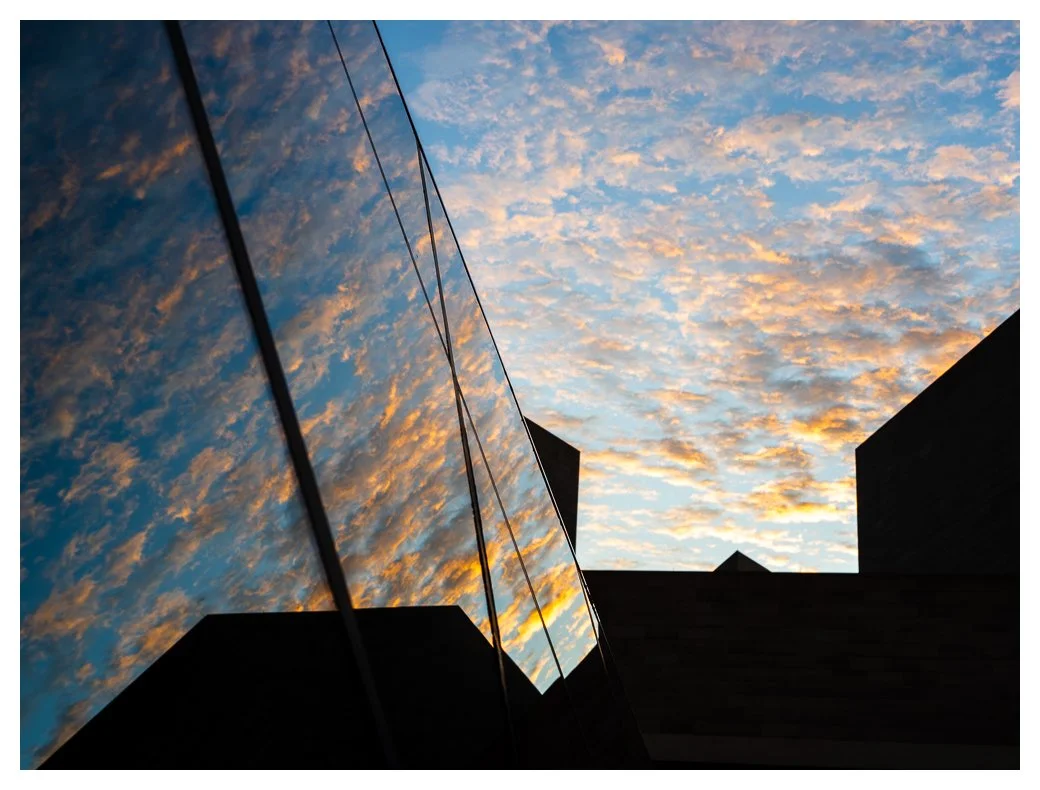 marathon-blog-post-20251015-Sunrise reflection detail, National Gallery of Art.jpg
