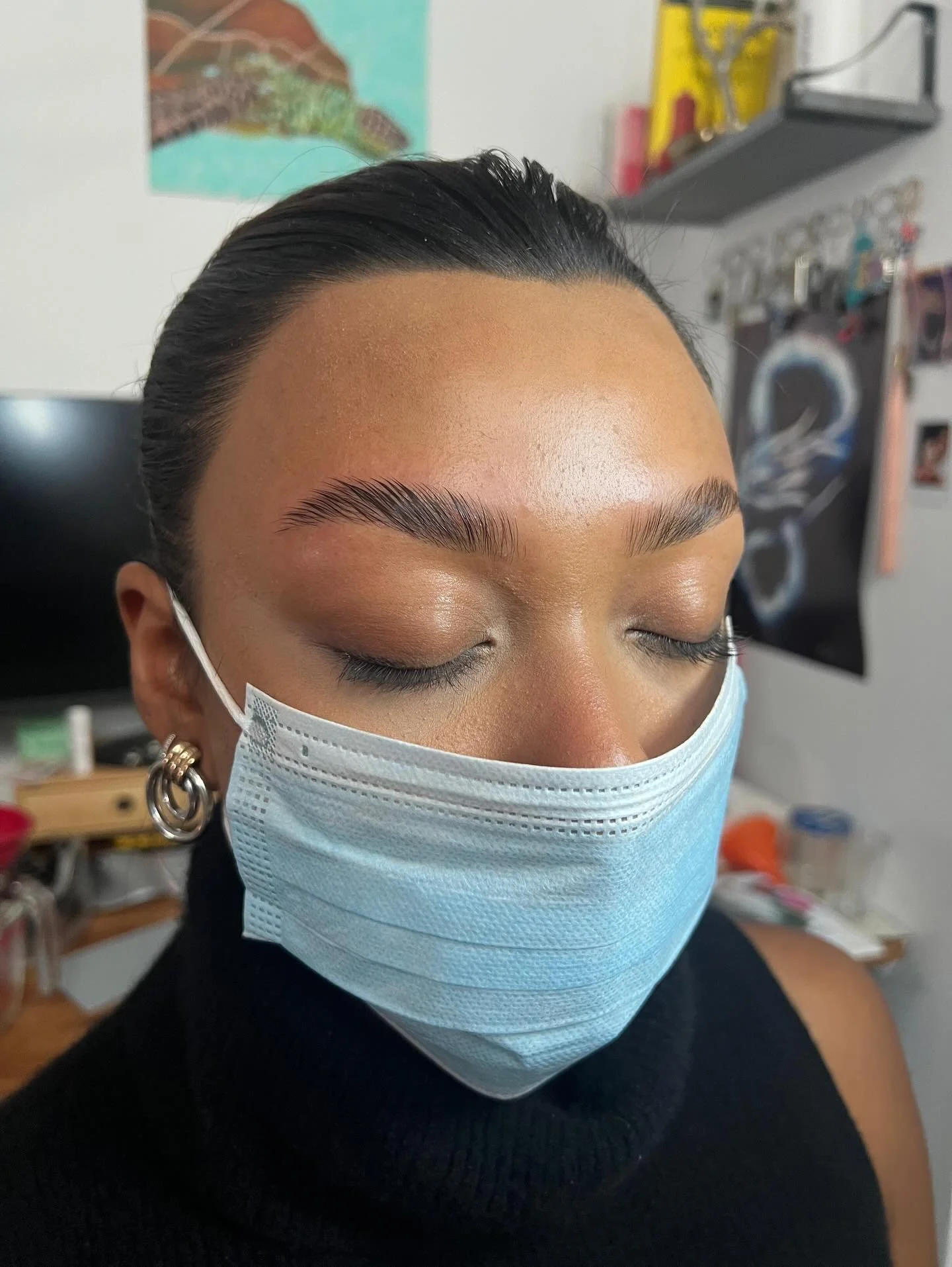 This beautiful queen got a brow lamination with me a few weeks ago and I’m still obsessed ❤️❤️
#browsinphilly #browlamination #phillybrows #phillyeyebrowthreading #phillyeyebrows #browlami #philadelphia #philadelphiaeyebrows