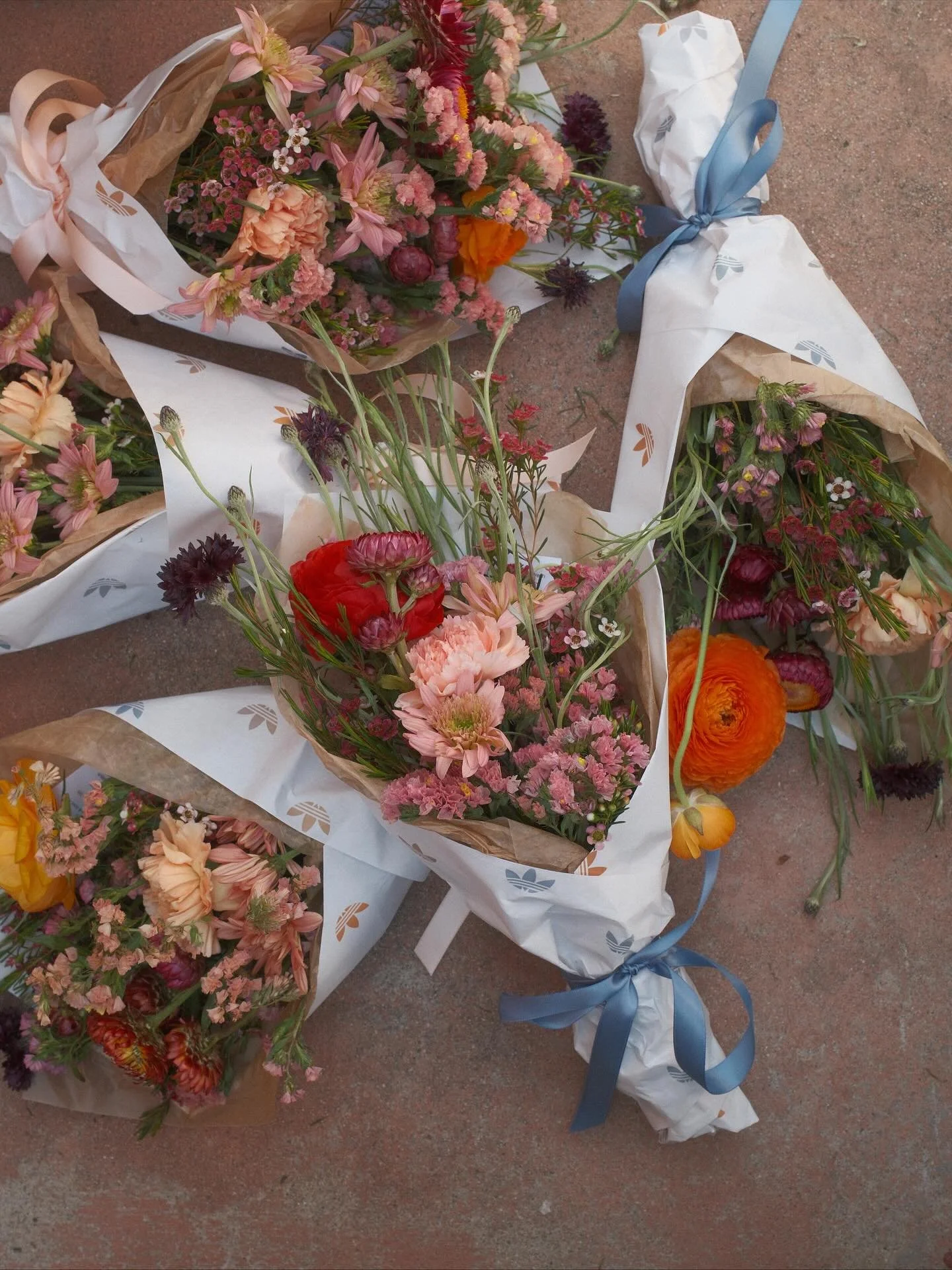 Custom florals for @adidas 🌼
Planning a launch, pop-up, or gifting moment and want flowers that feel on brand? I&rsquo;m your girl!