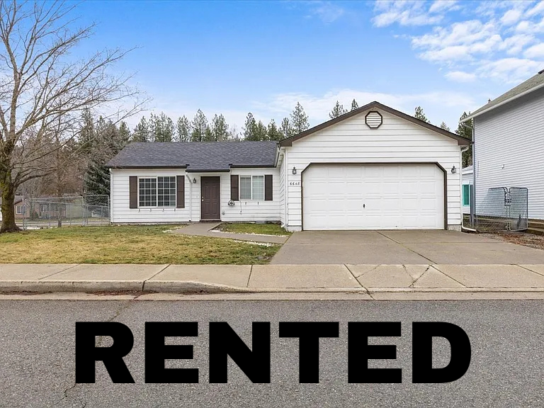 Peaceful Living in Rathdrum 3Bedroom, 2Bath Home