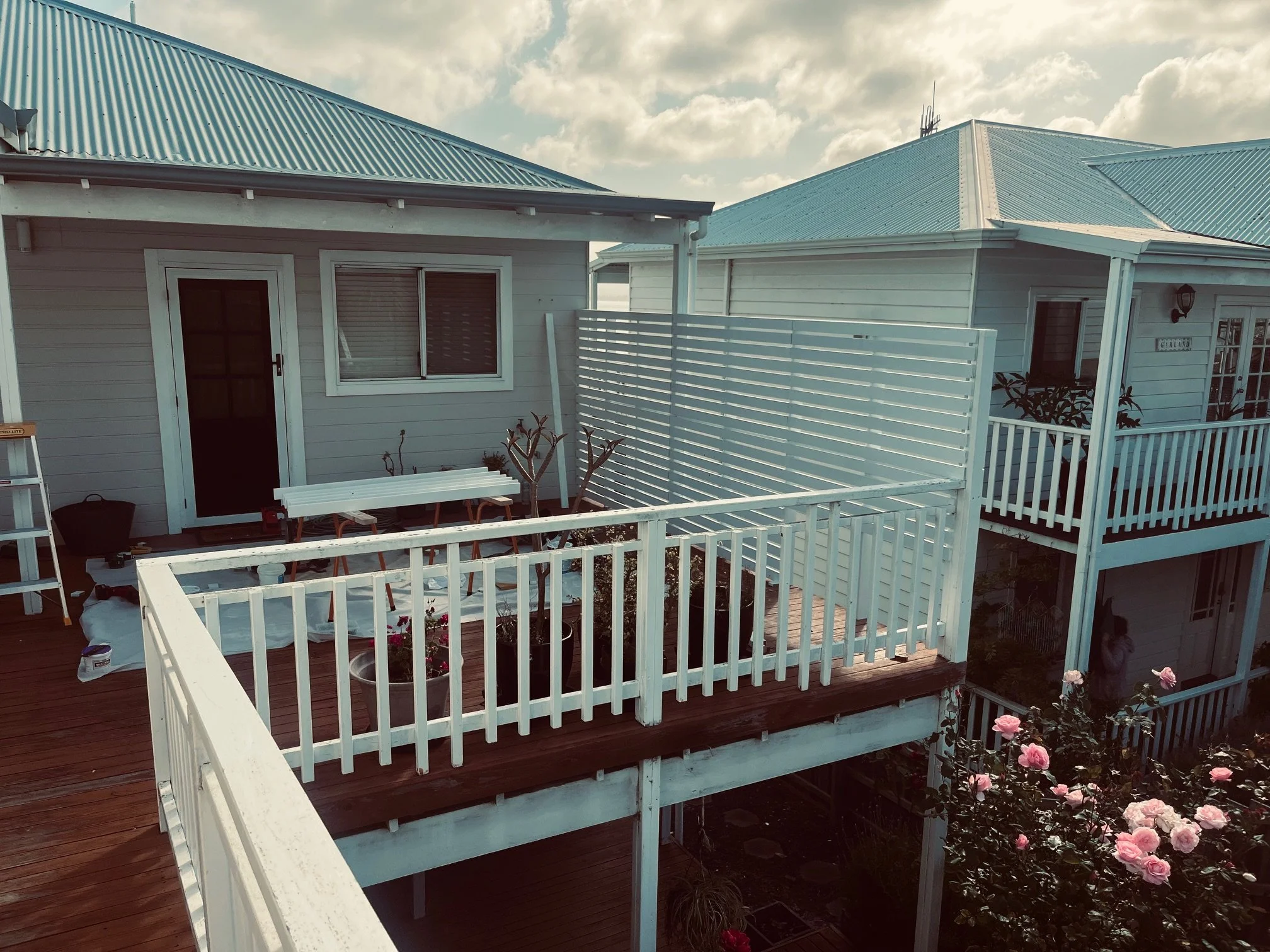 timber screening, outdoor pergola and deck entertaining area, Albany Western Australia