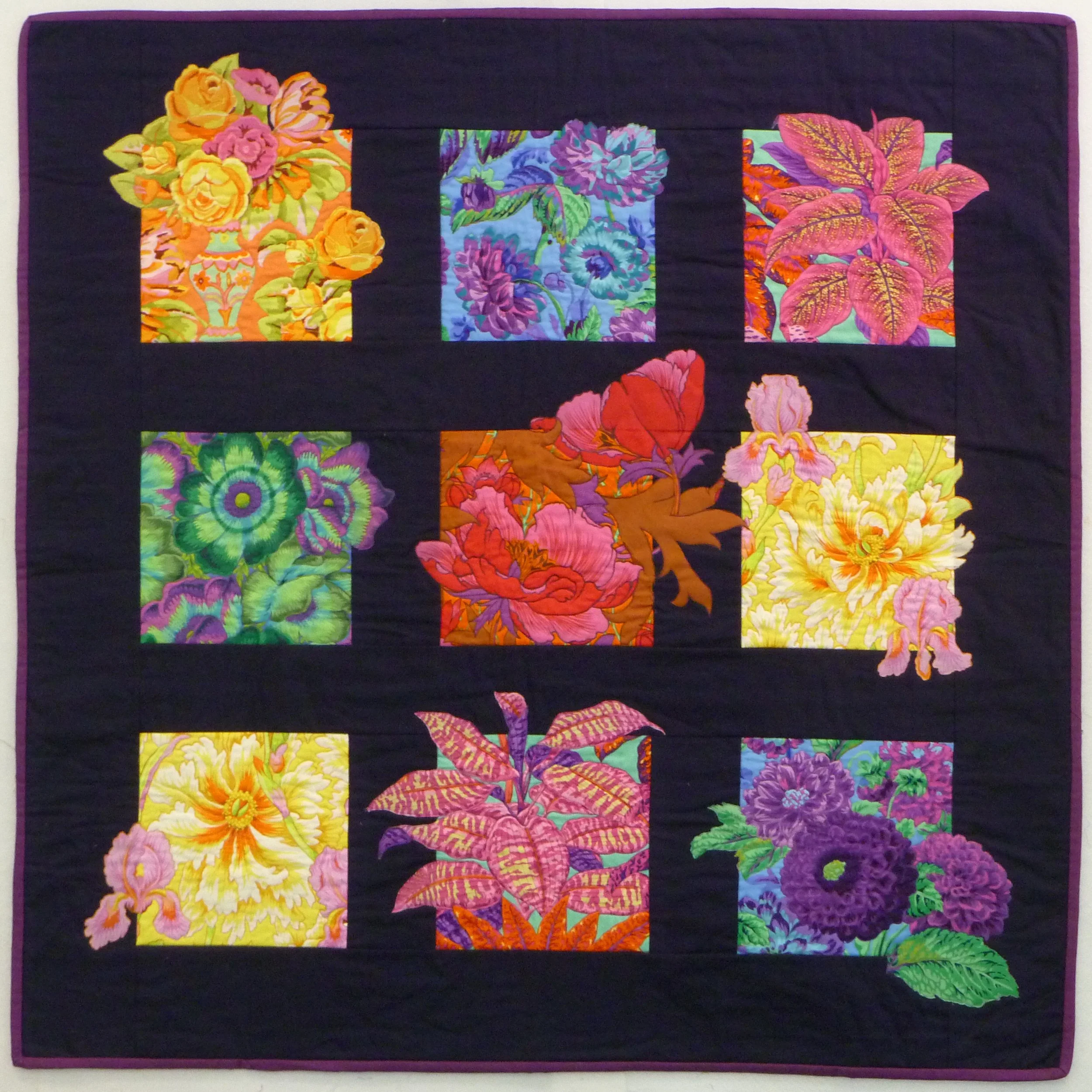 Outside the Blocks Floral
Original Quilt Pattern