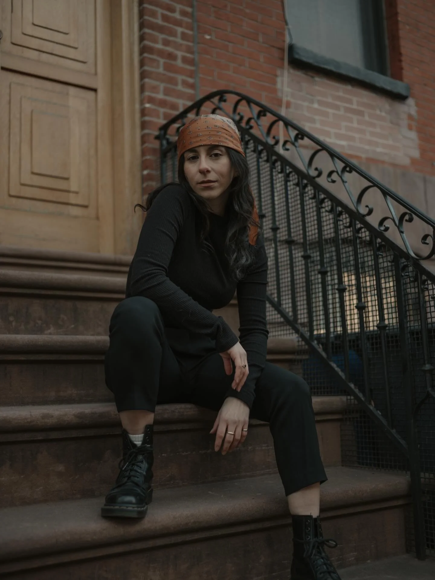 Stoop kids afraid to leave his stoop

📸: @faces_and_facades