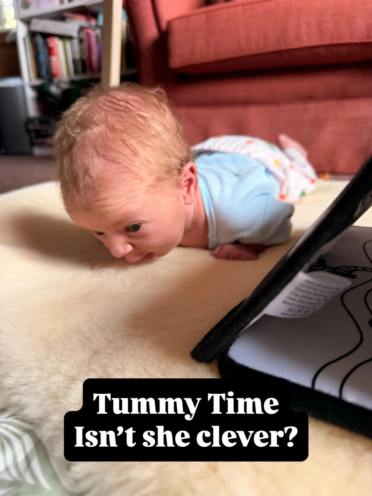 Tummy time isn&rsquo;t just &ldquo;exercise&rdquo;&hellip; it&rsquo;s brain + body development from day one 💛
For newborns, a little tummy time helps:
Stimulate brain development and connectivity
Develop spinal curves
Integrate primitive reflexes
Fa