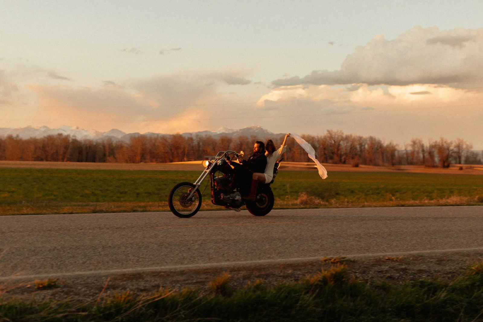 EARLY SUMMER MOUNTAIN ENGAGEMENTS