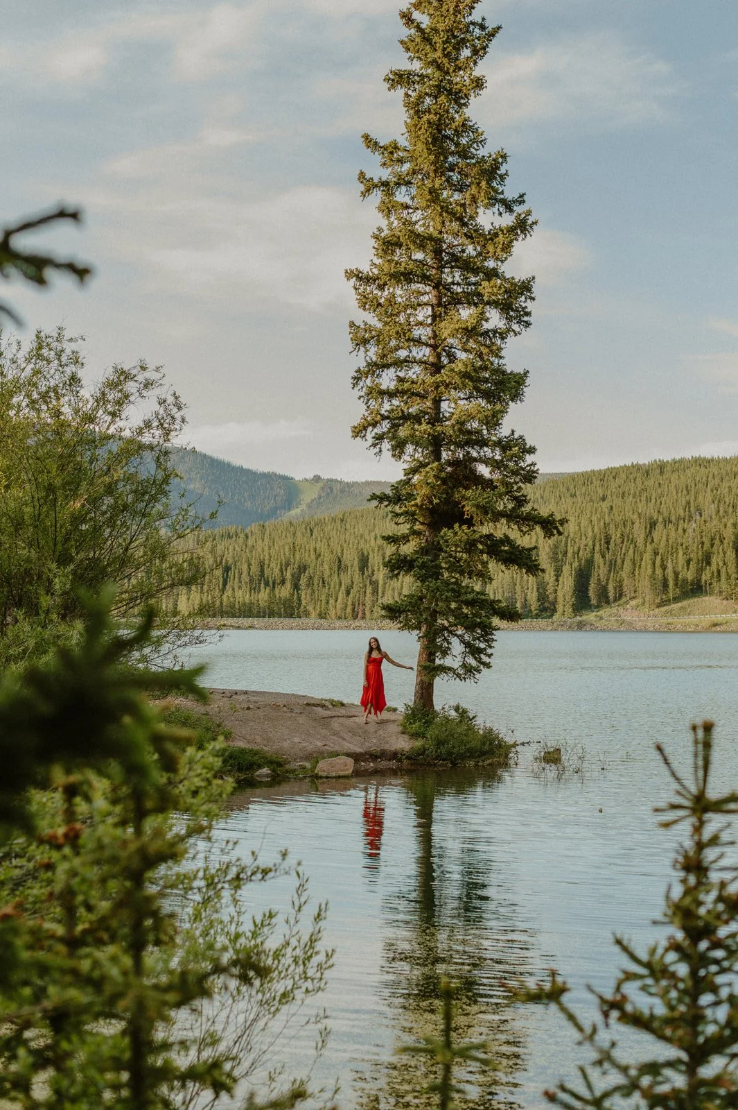 Bozeman Senior Pictures on the water