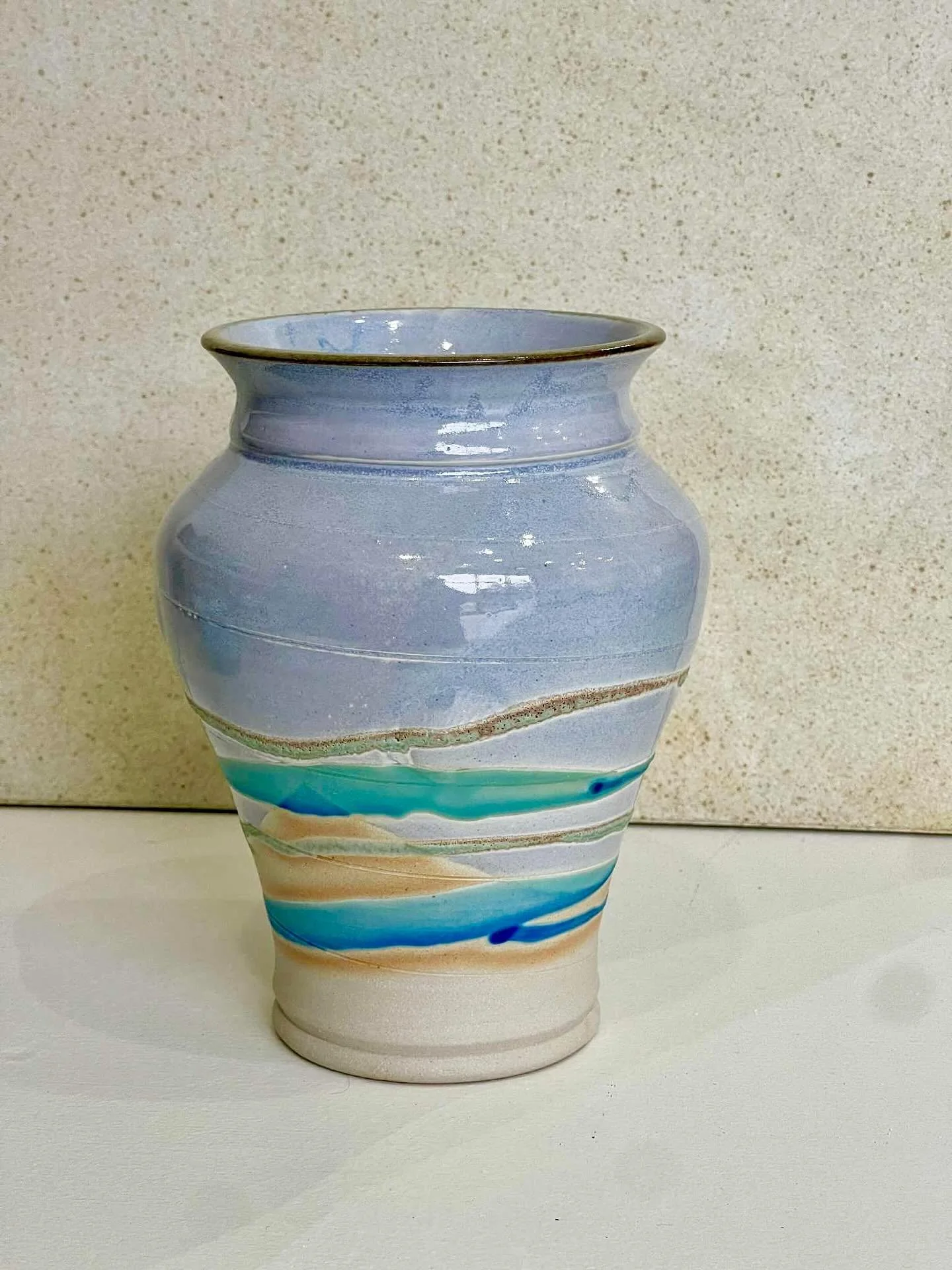 A few of the new additions to the website shop. Large vase, medium vase and handled teapot 🫖 

To have a browse, click the link in the bio or mullpottery.co.uk 🙏