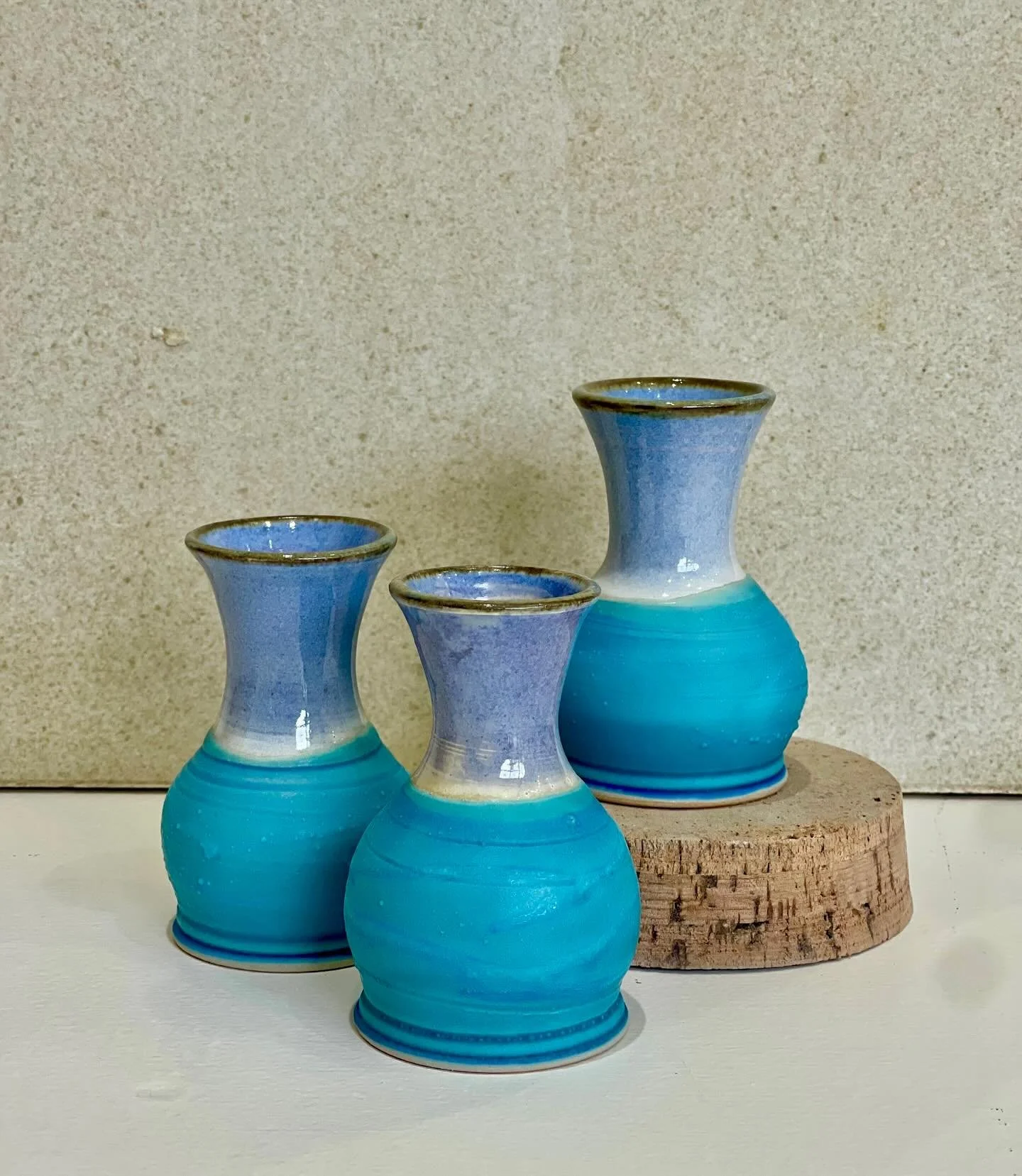 If you&rsquo;re gift shopping, don&rsquo;t forget that @mullpotteryshop on the Main Street has a huge range of lovely gifts as well as a great selection of Mull Pottery. ☺️

The shop is currently open with winter hours: 
Monday &mdash; Saturday 10.30