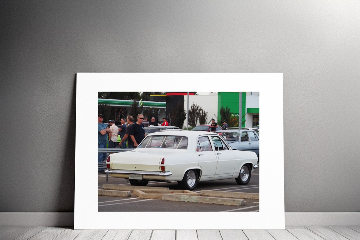 HR-Holden-Metal-Backing.jpg