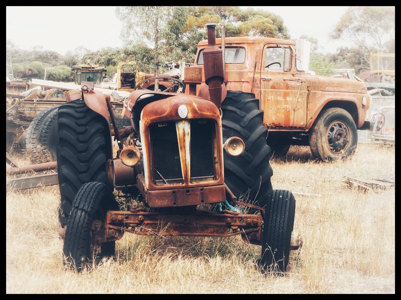 Fordson-Major-&-1960-Ford-F600.jpg