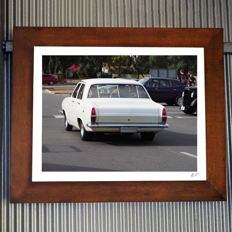 HR-Lit-Up-Oak-Frame.jpg
