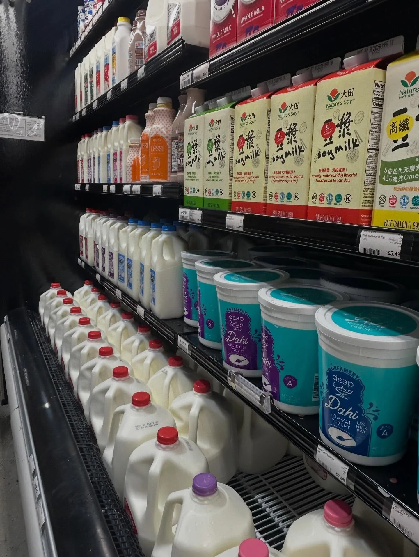 Freshly stocked!
Milk, eggs &amp; B1G1 free whole chicken 🐔🥚🥛
Get them before the storm!
#FreshlyStocked #B1G1 #WholeChicken #KasiaMarket