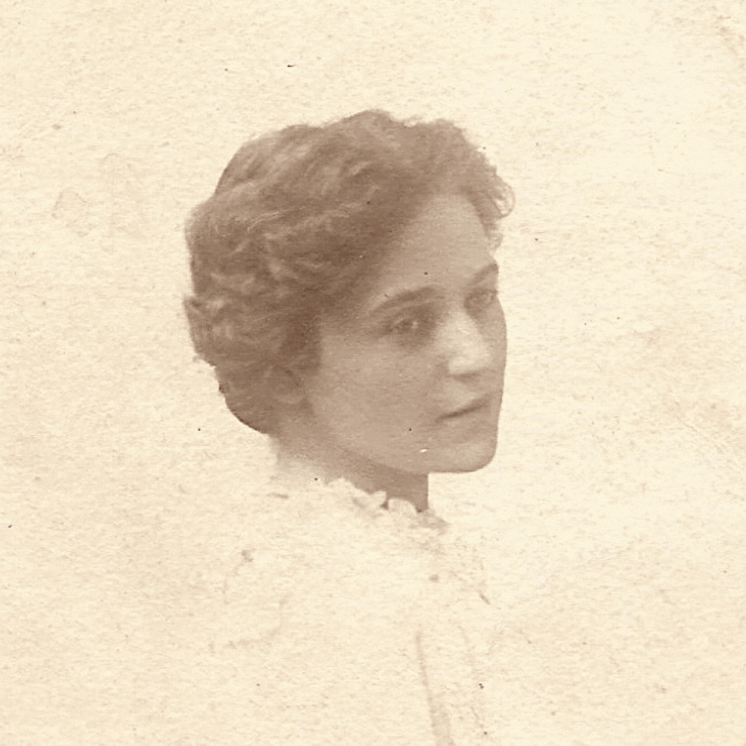 A GIF that shows Helen Stein Johnson facing right, with color fading in and out of the photo on a loop.