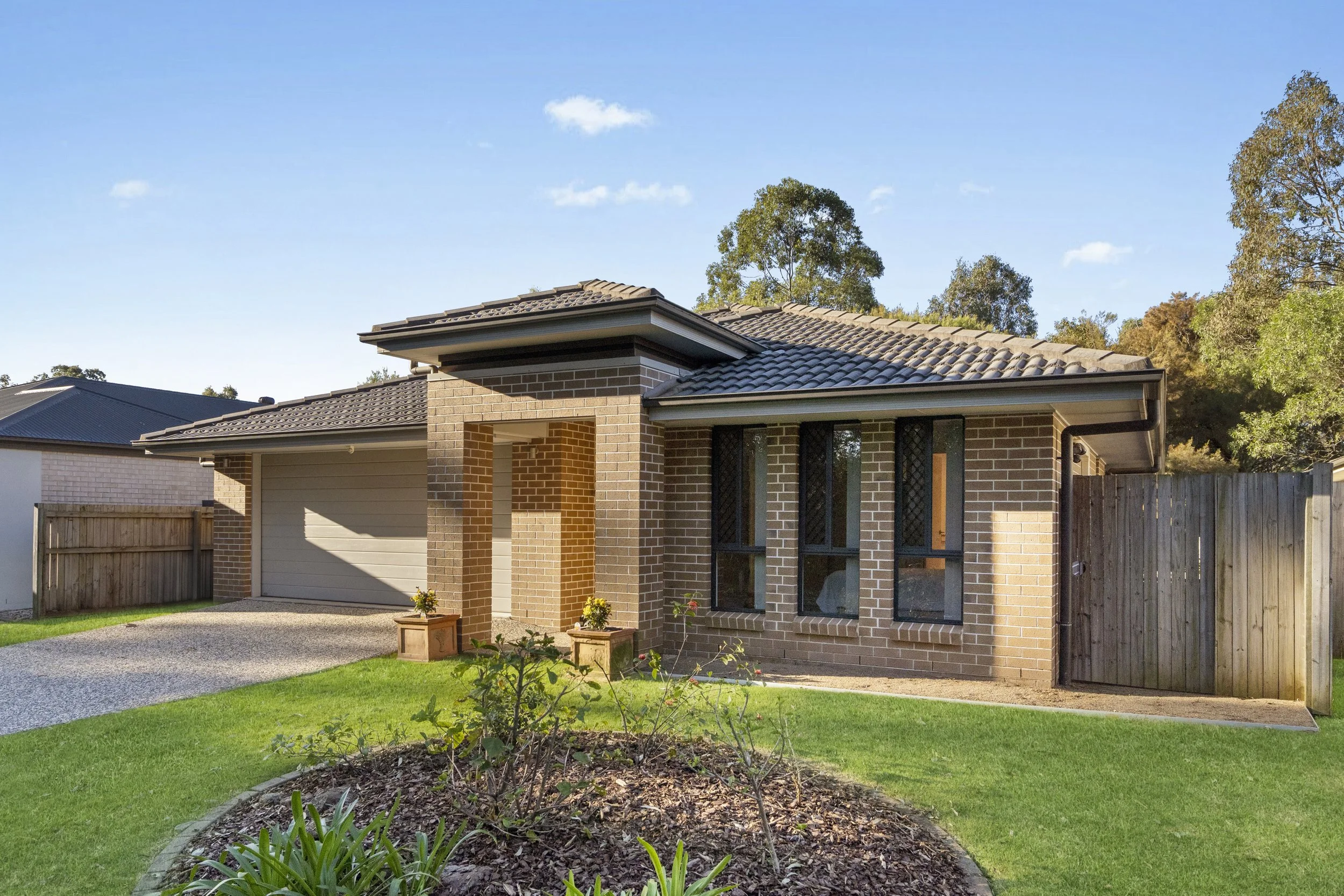 31 Pyrus Pl, Redland Bay QLD 4165, Australia (23).jpeg