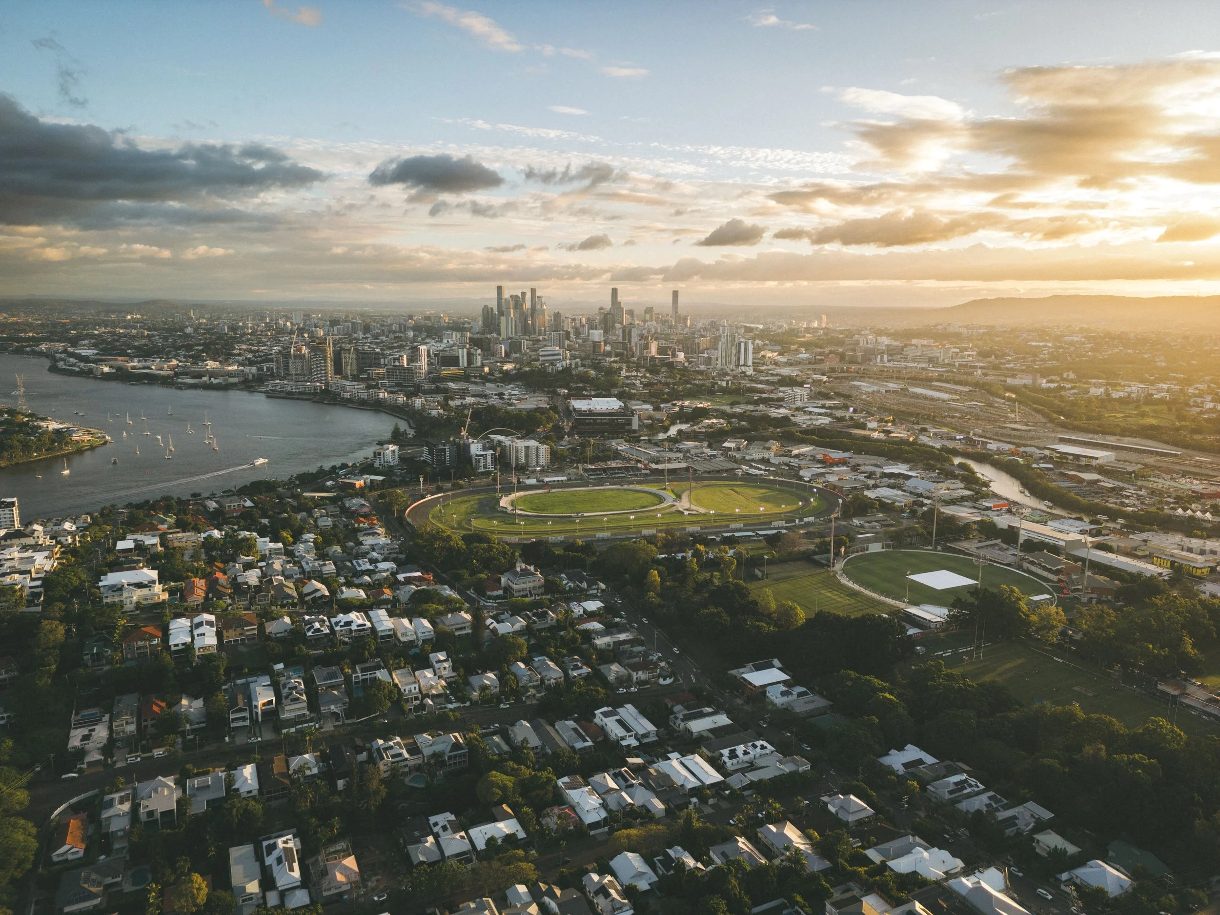 Is a Brisbane Buyer’s Agent Worth It for a Sub-$1M Budget?