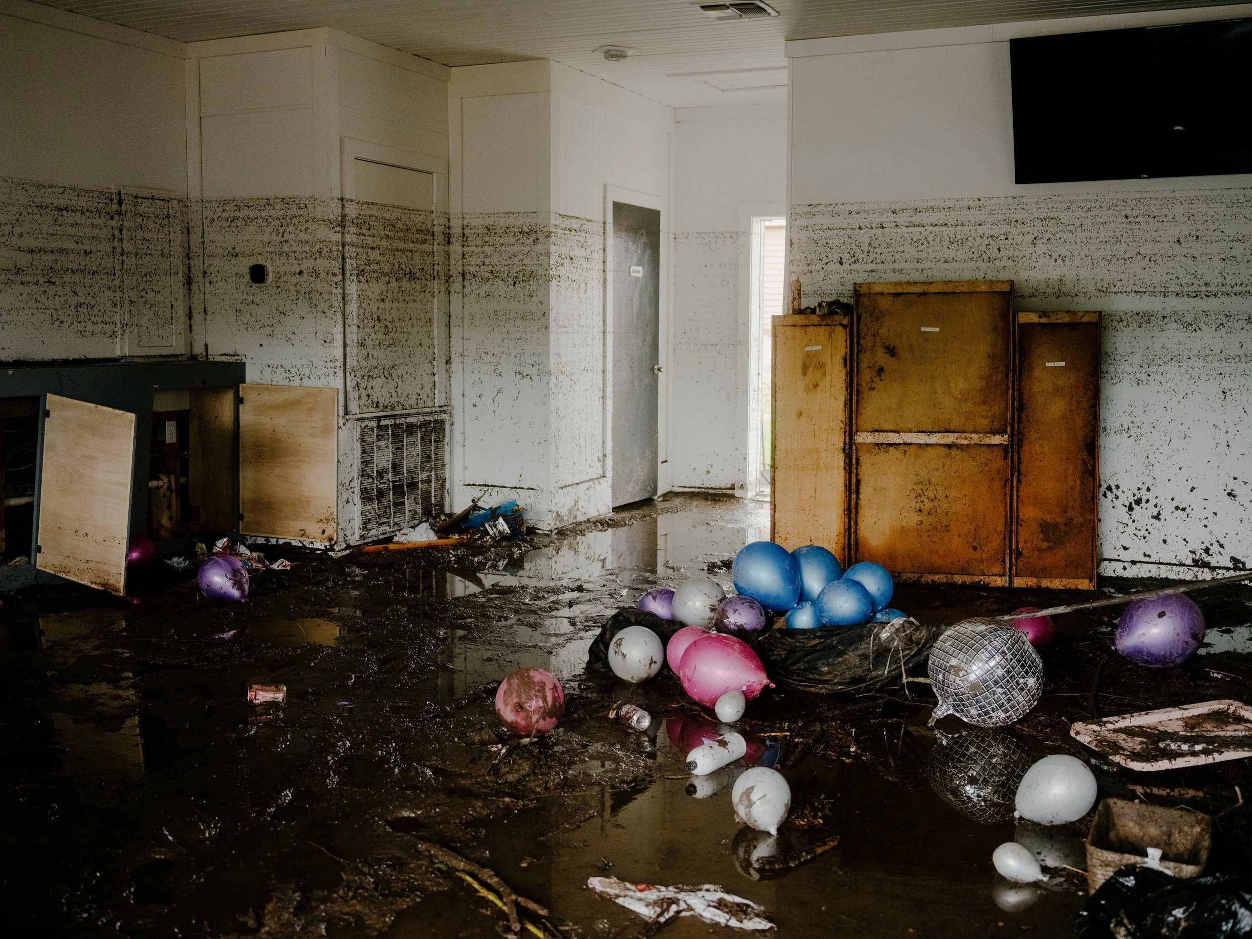 Brenda-Bazan-Kerr-Flood-001.JPG