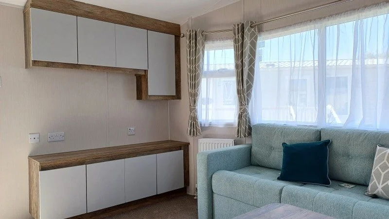 Holiday Sales CU-006 Photo 2025 Willerby Brookwood 32x12-2 (WH2468-006) Lounge 1 Of 2.jpg