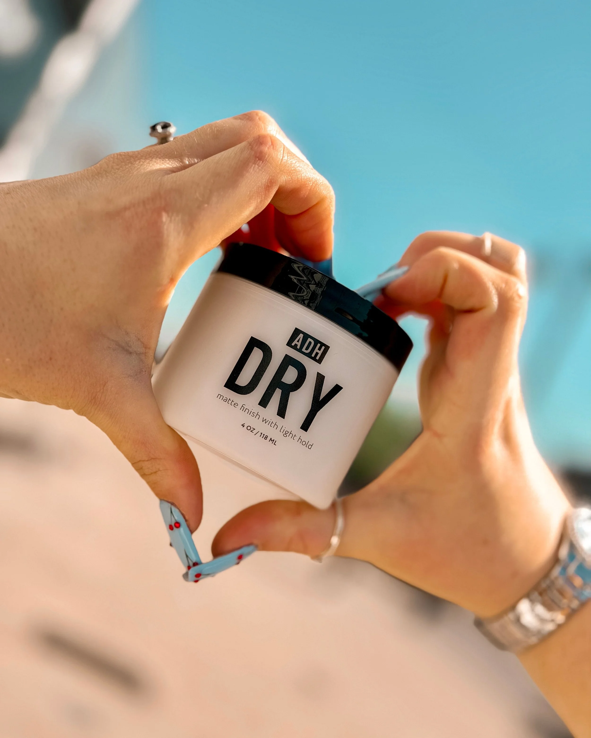 ADH DRY 🫶🏼

The ultimate pre-styling, lightweight clay - perfect for those looking for maximum hold and texture but a totally natural feel.

Now available to order straight to your door! 📦

purchase yours today via our online store
www.cresswellba