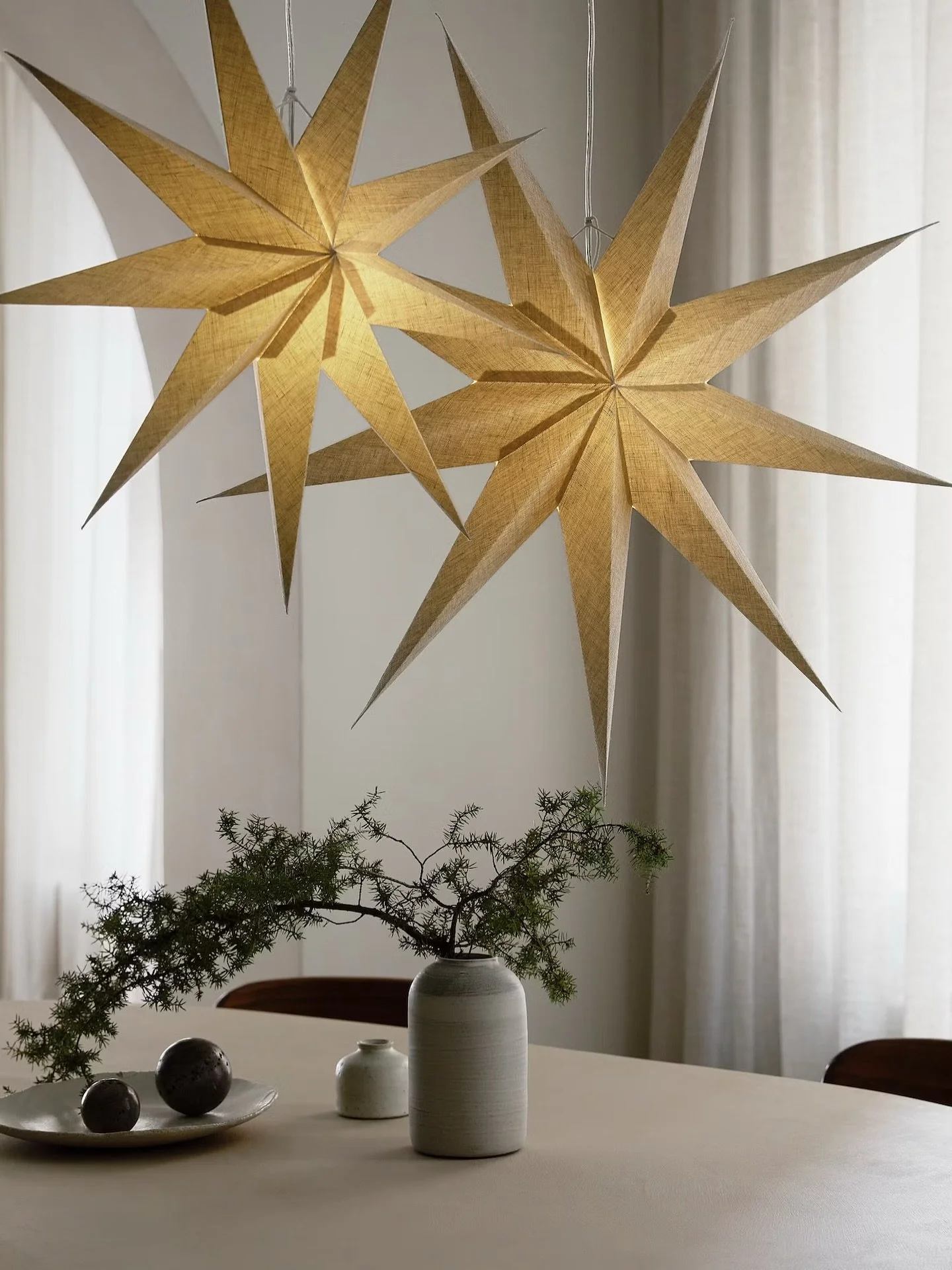 A decade of light.
Since its debut in 2015, Sn&ouml;blomma has illuminated Scandinavian winters, a symbol of craftsmanship and tradition.

For Christmas 2025, Watt &amp; Veke introduces a new 80 cm edition of the iconic star, alongside new designs sh