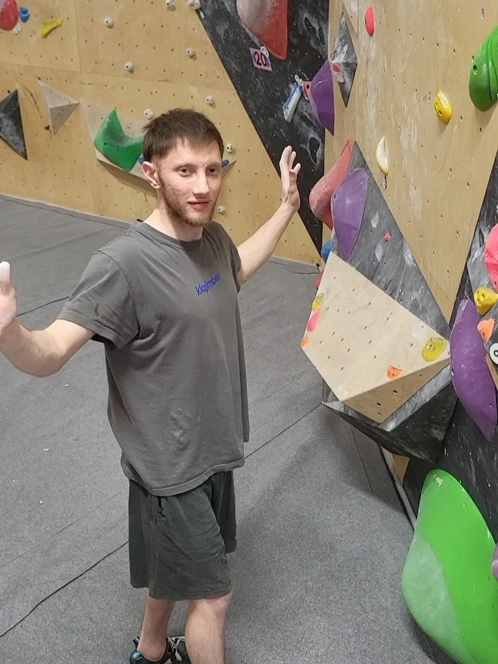 Nov setting, nov razlog za obisk Klajmberja! 😎

Balvan 1: 6️⃣
Balvan 2: 4️⃣
Balvan 3: 6️⃣
Balvan 4: 4️⃣
Balvan 5: 3️⃣
Balvan 6: 4️⃣
Balvan 7: 2️⃣
Balvan 8: 8️⃣

#klajmber #bouldering #routesetting #novsetting #plezanjejezakon #mariborpleza #plezanje