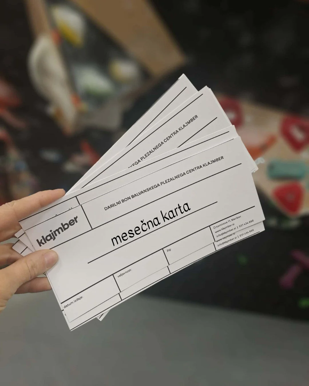 🎁 Popolno darilo za nekoga, ki obožuje plezanje - darilni boni za plezalne vadbe, samostojne obiske ali mesečne karte! 
 
Naj bo to priložnost, da nekomu podarite novo izku&scaron;njo, adrenalin in zabavo. Darilne bone je mogoče prevzeti na recepcij