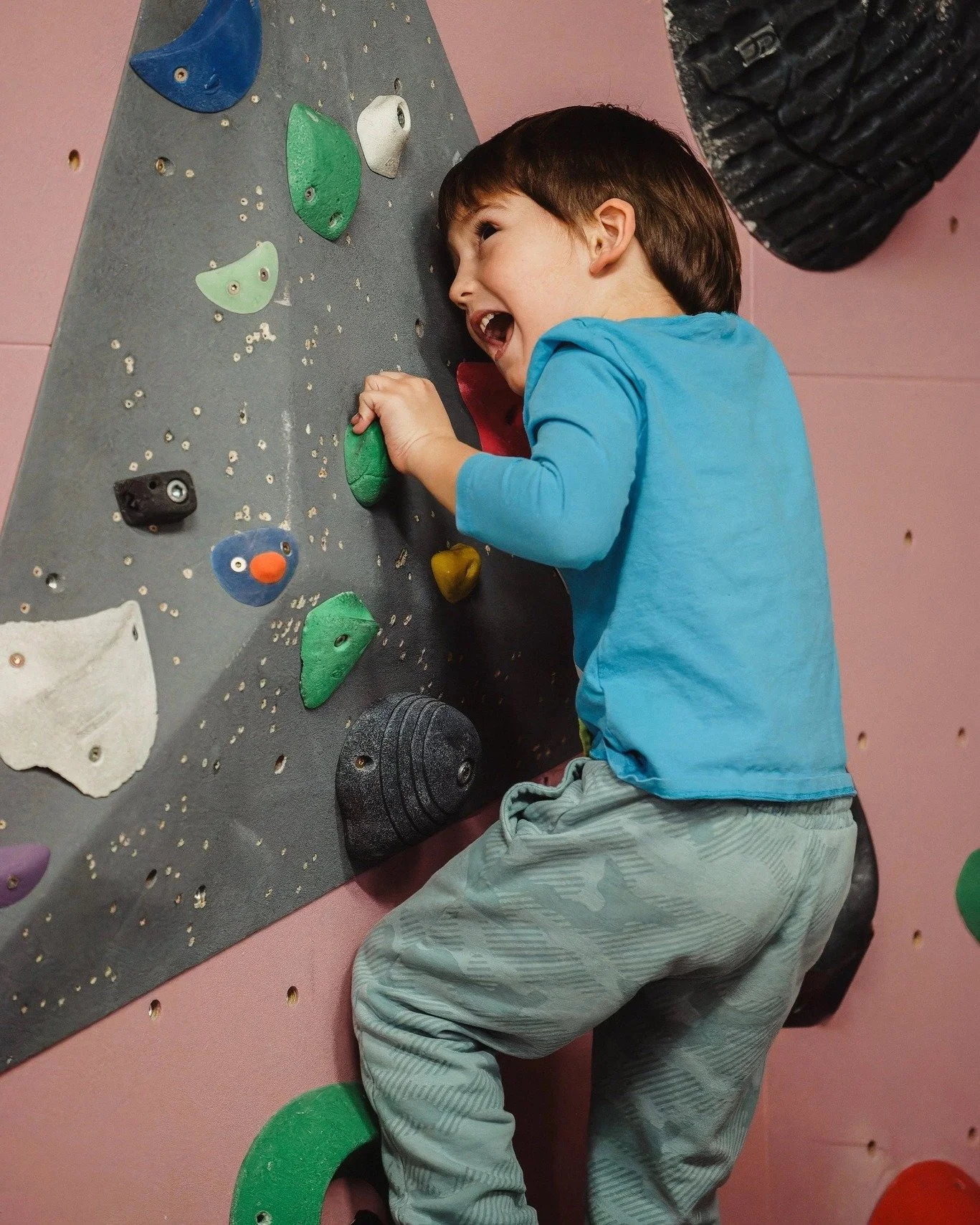 Podarite malim pustolovcem najbolj&scaron;e možno praznovanje rojstnega dne! 🎈V plezalnem centru Klajmber malčki ne samo praznujejo, temveč se zabavajo, re&scaron;ujejo izzive in ustvarjajo nepozabne spomine. 🎉

Praznovanje rojstnega dne pod vodstv