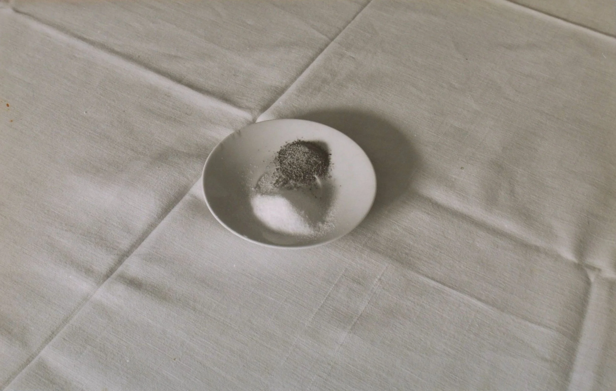 Svoboda_Stůl XV (Pepř a sůl).JPG