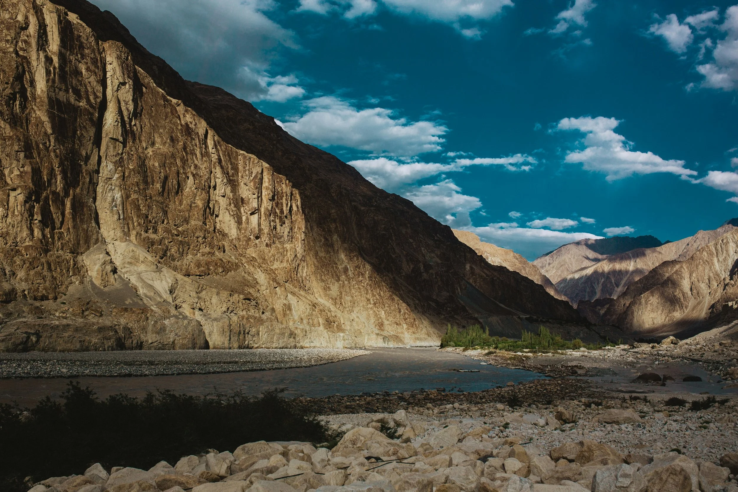 rish-agarwal-kG3q_iiyGts-unsplash (1).jpg