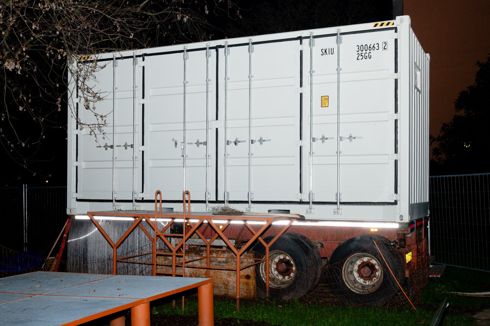 BanfiRiccardo_YeddinStudio_MilanoDicembre2025_00031 - web.JPG