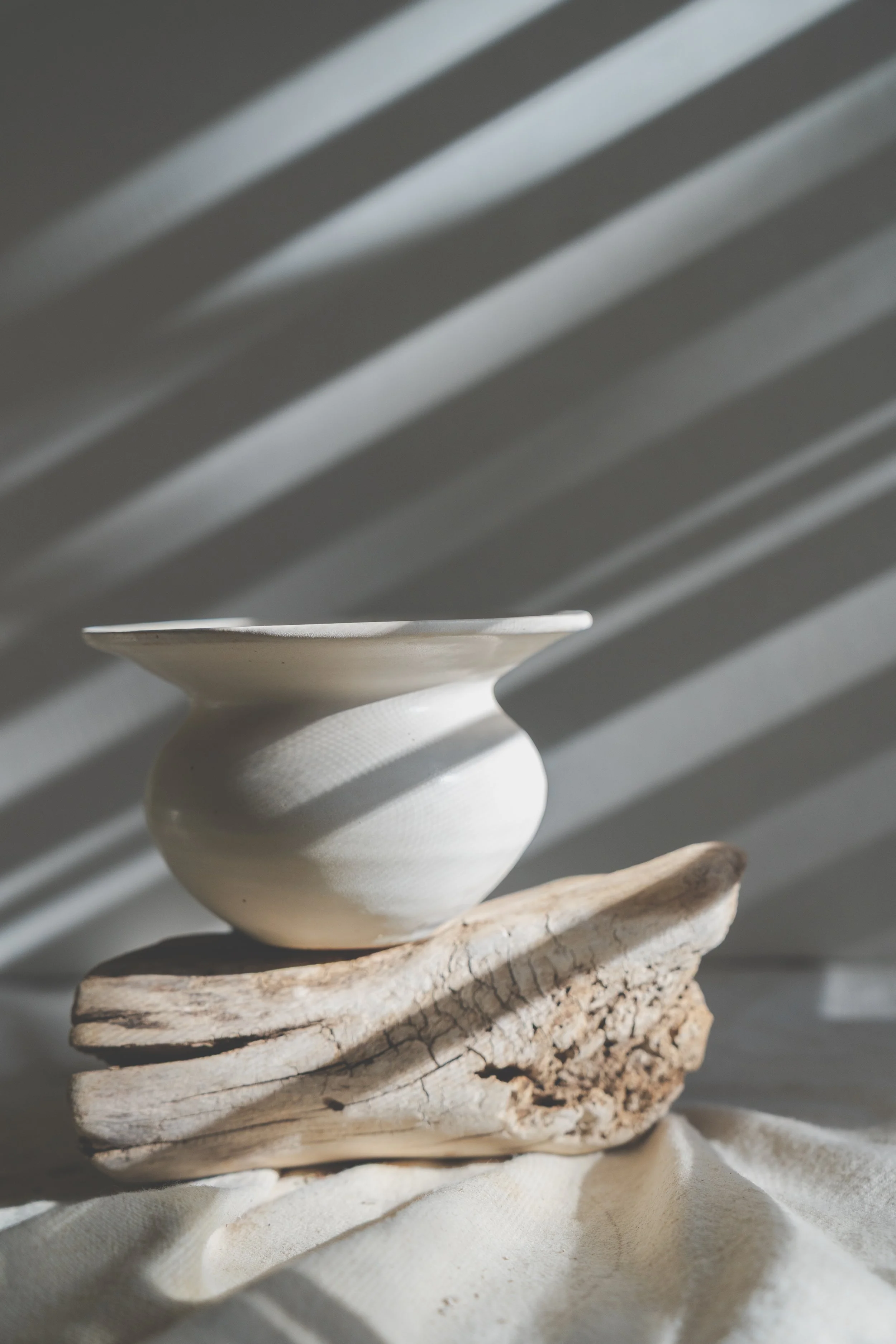 Warm White round vase.jpg