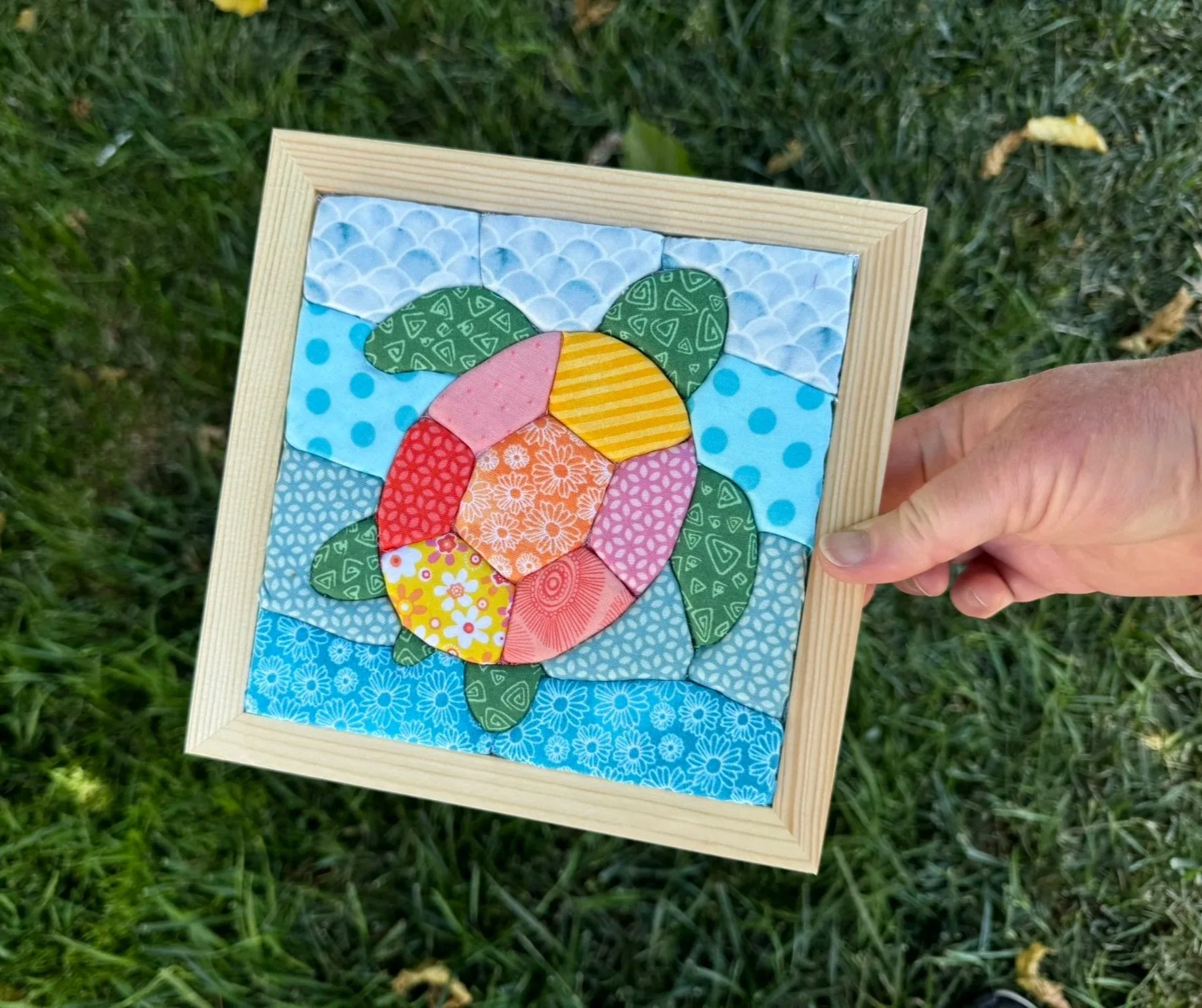 Image of a colorful Sea Turtle Kinusaiga artowrk